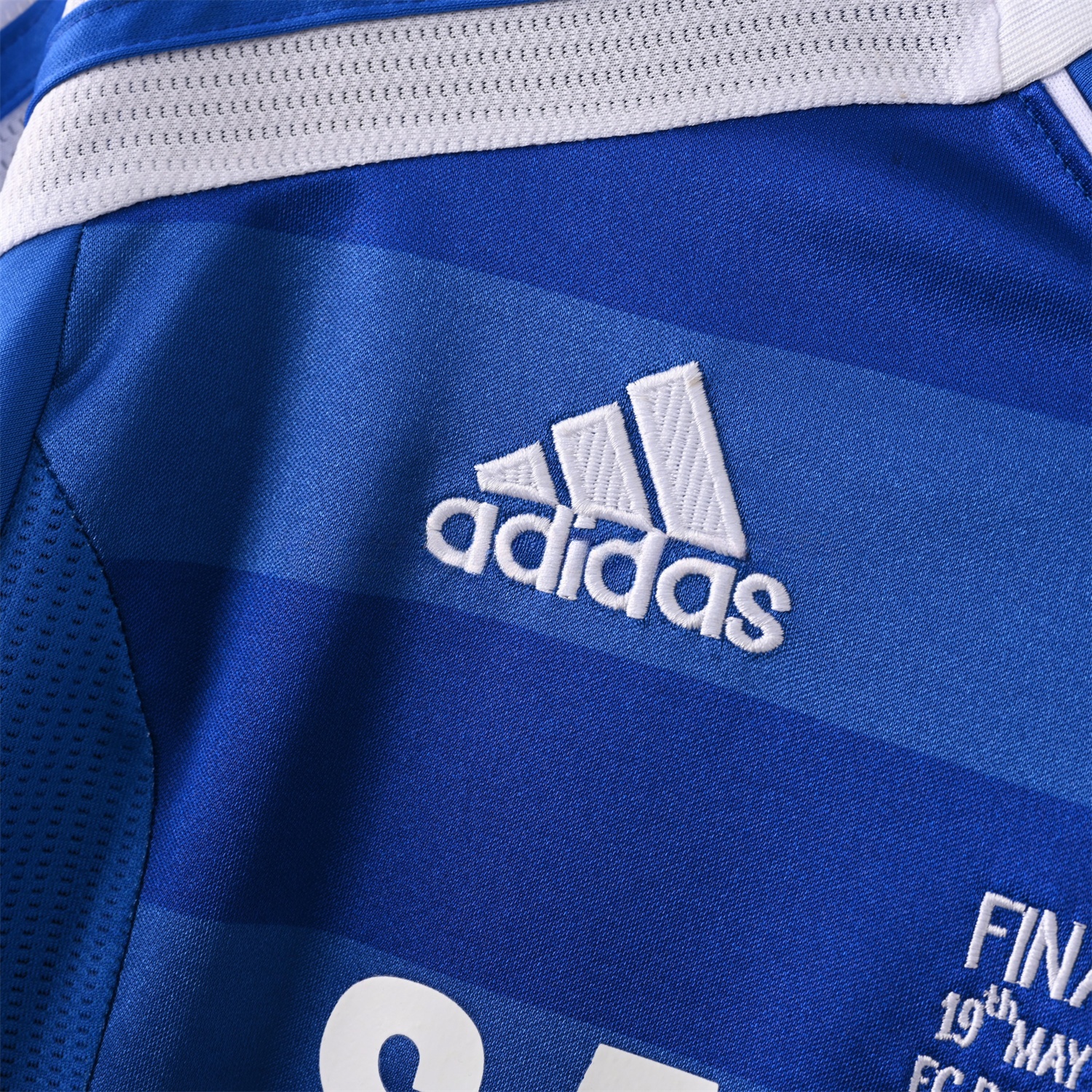 Retro C.H.E.L.S.E.A 2011-12 Home Stadium Jersey - Champions League Final - UnitedFutballJersey