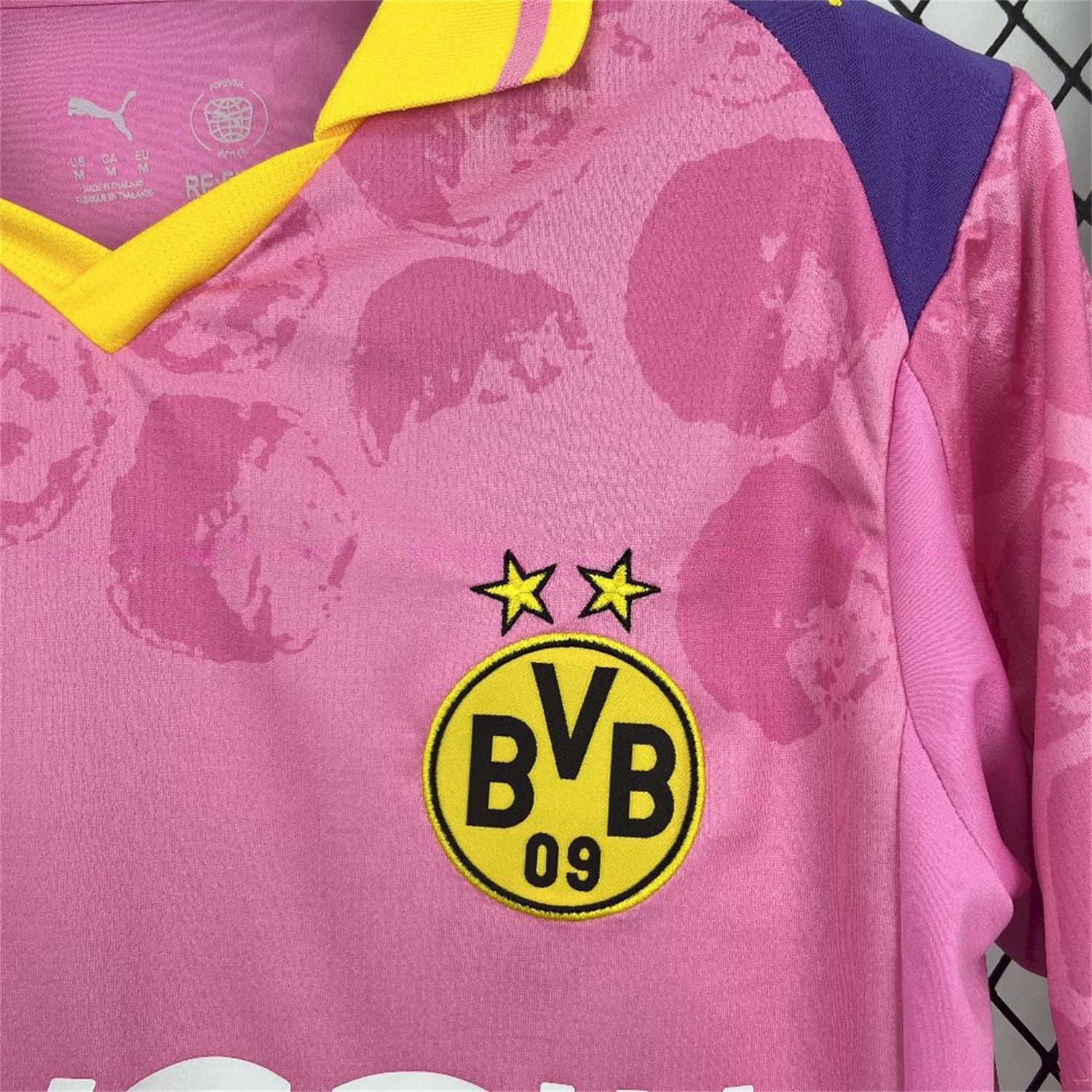 Dortmund 25-26 Club World Cup Pink Goalkeeper Jersey - Fans Version - UnitedFutballJersey