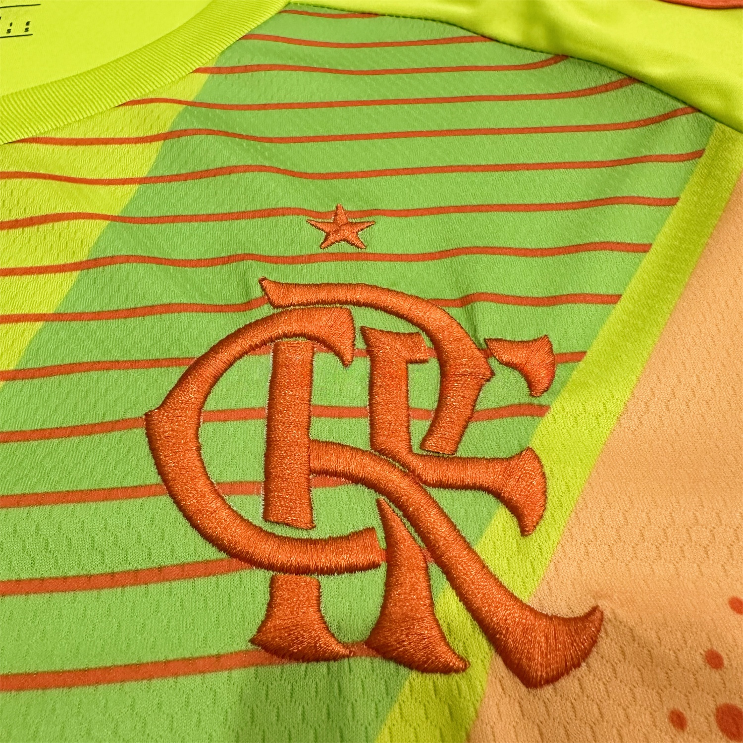 Flamengo 25-26 Yellow Green Goalkeeper Jersey - Fans Version - UnitedFutballJersey
