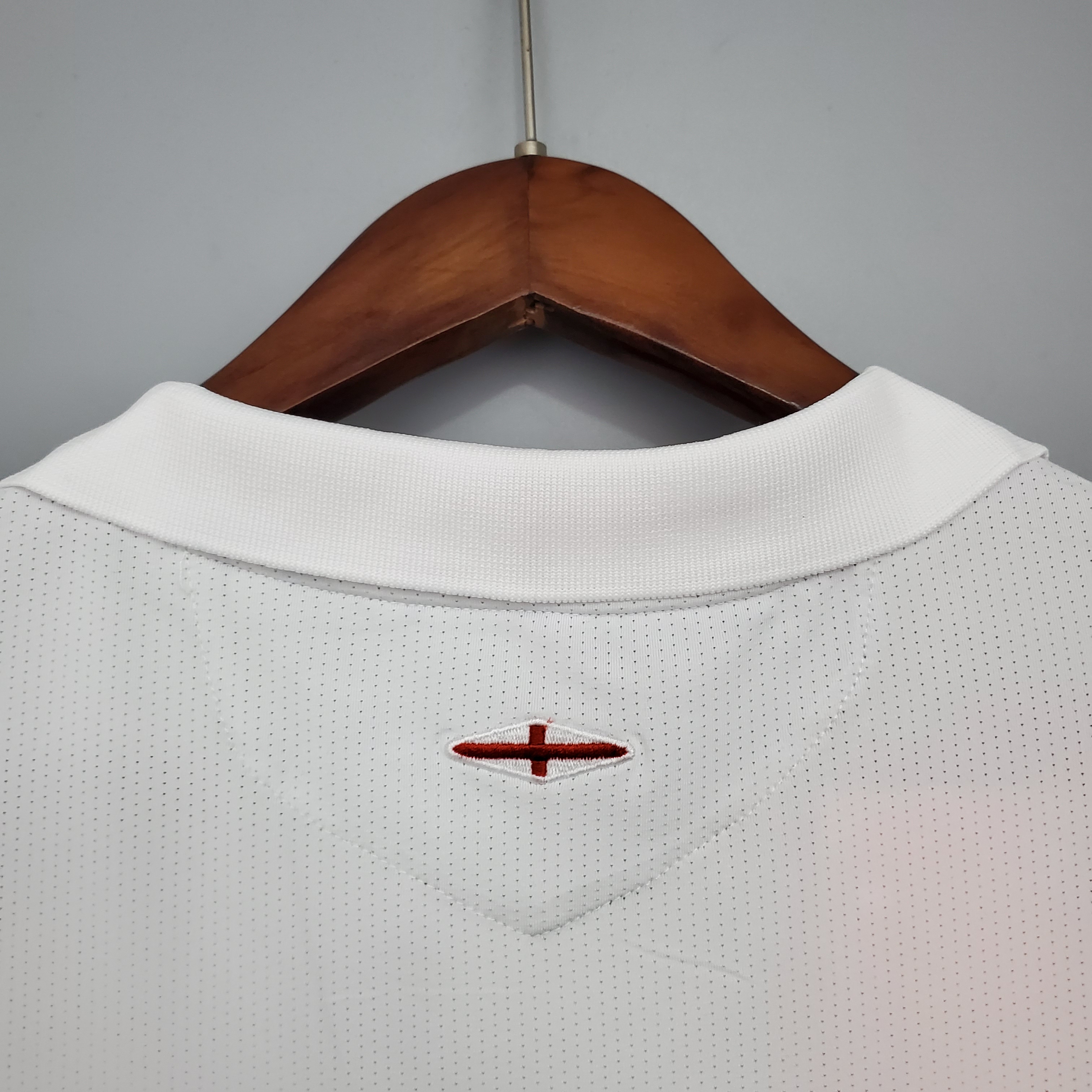 Retro England 2006 Home Stadium Jersey - UnitedFutballJersey