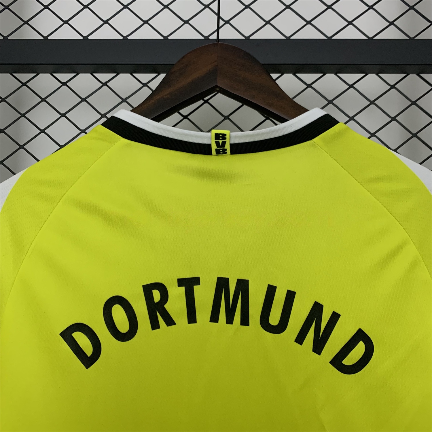 Retro Dortmund 1995-96 Home Jersey - UnitedFutballJersey