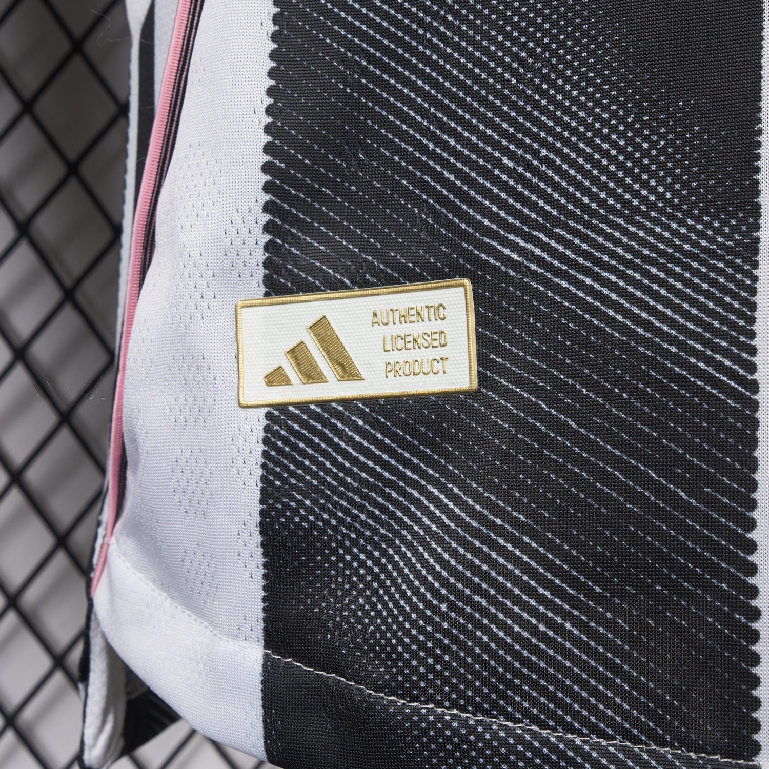 Juventus 25-26 Home Jersey With Chest Patch - Player Version - UnitedFutballJersey