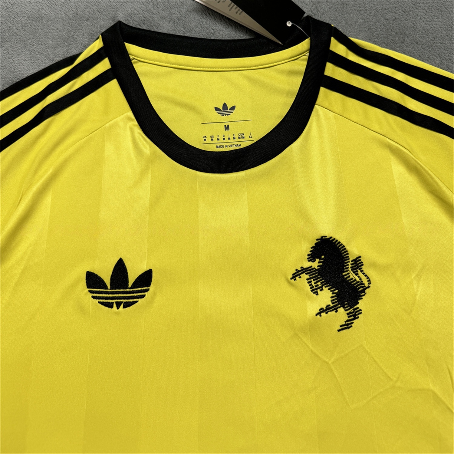 Juventus 25-26 Yellow Goalkeeper Jersey - Fans Version - UnitedFutballJersey