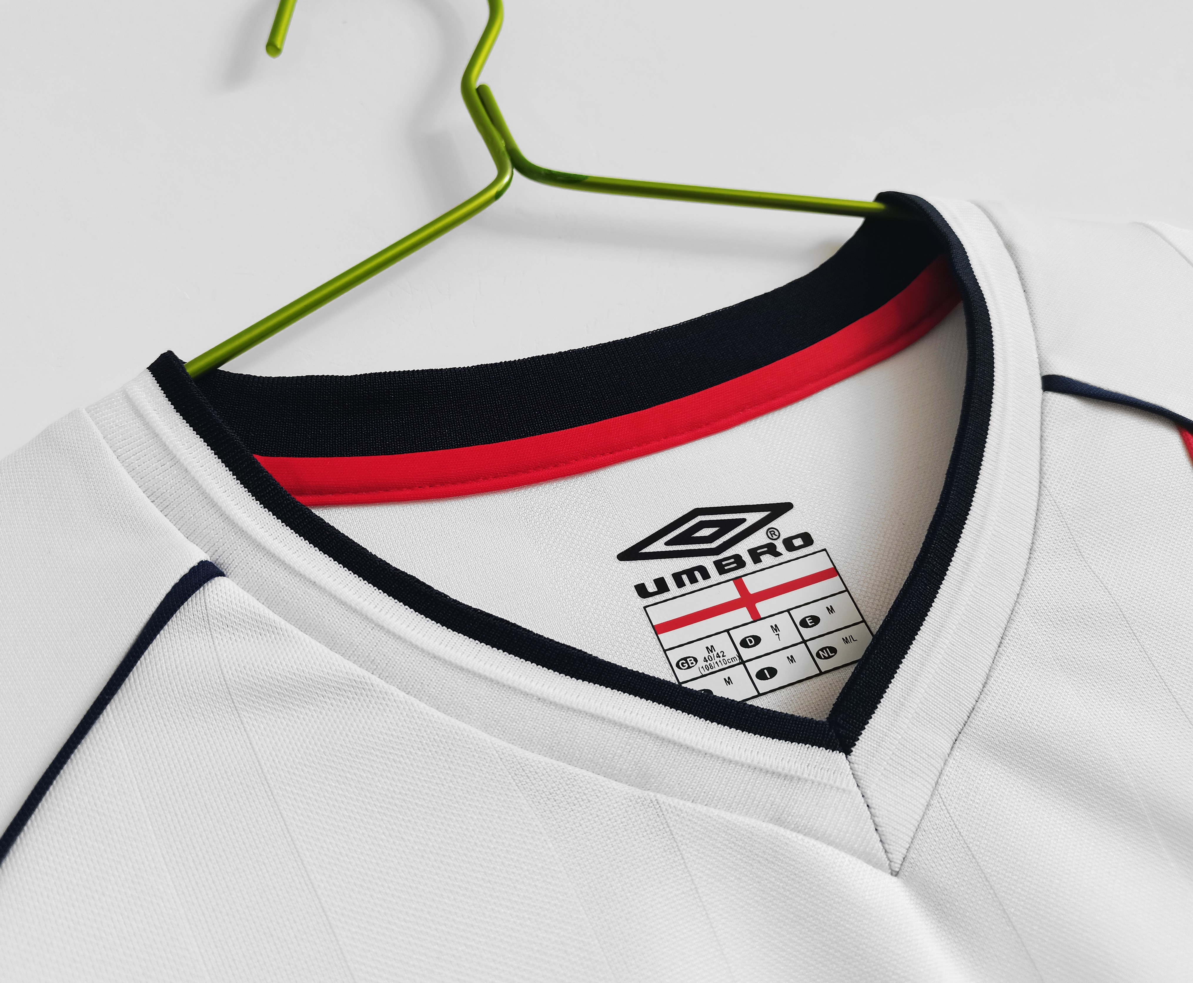 Retro England 2002 Home Stadium Long Sleeve Jersey - UnitedFutballJersey