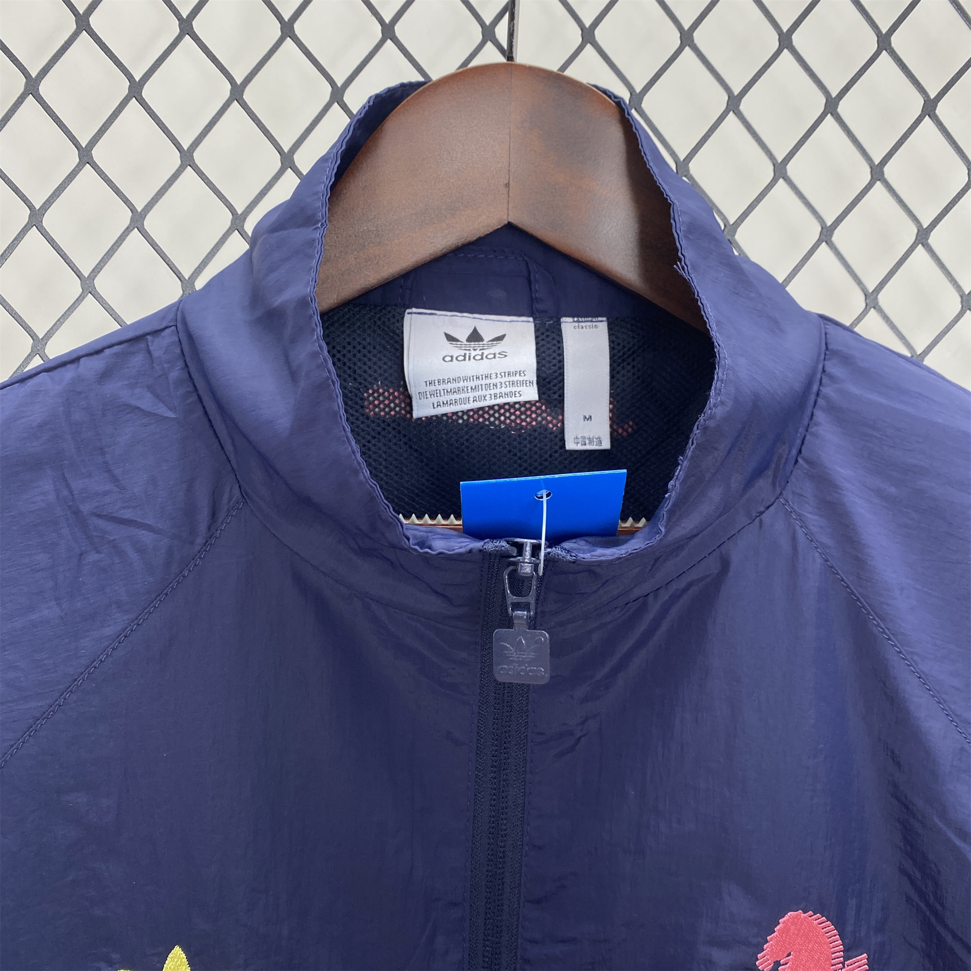 Juventus 24-25 Throwback Windbreaker Jacket - Deep Blue - UnitedFutballJersey
