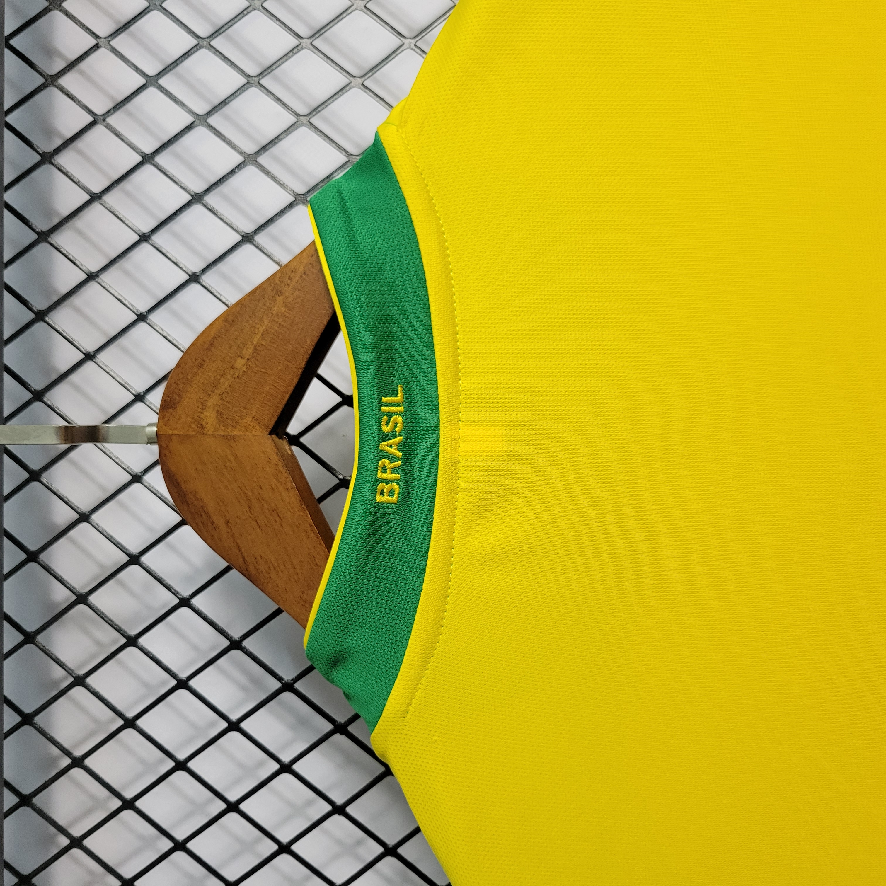 Retro Brazil 2006 Home Stadium Jersey - UnitedFutballJersey
