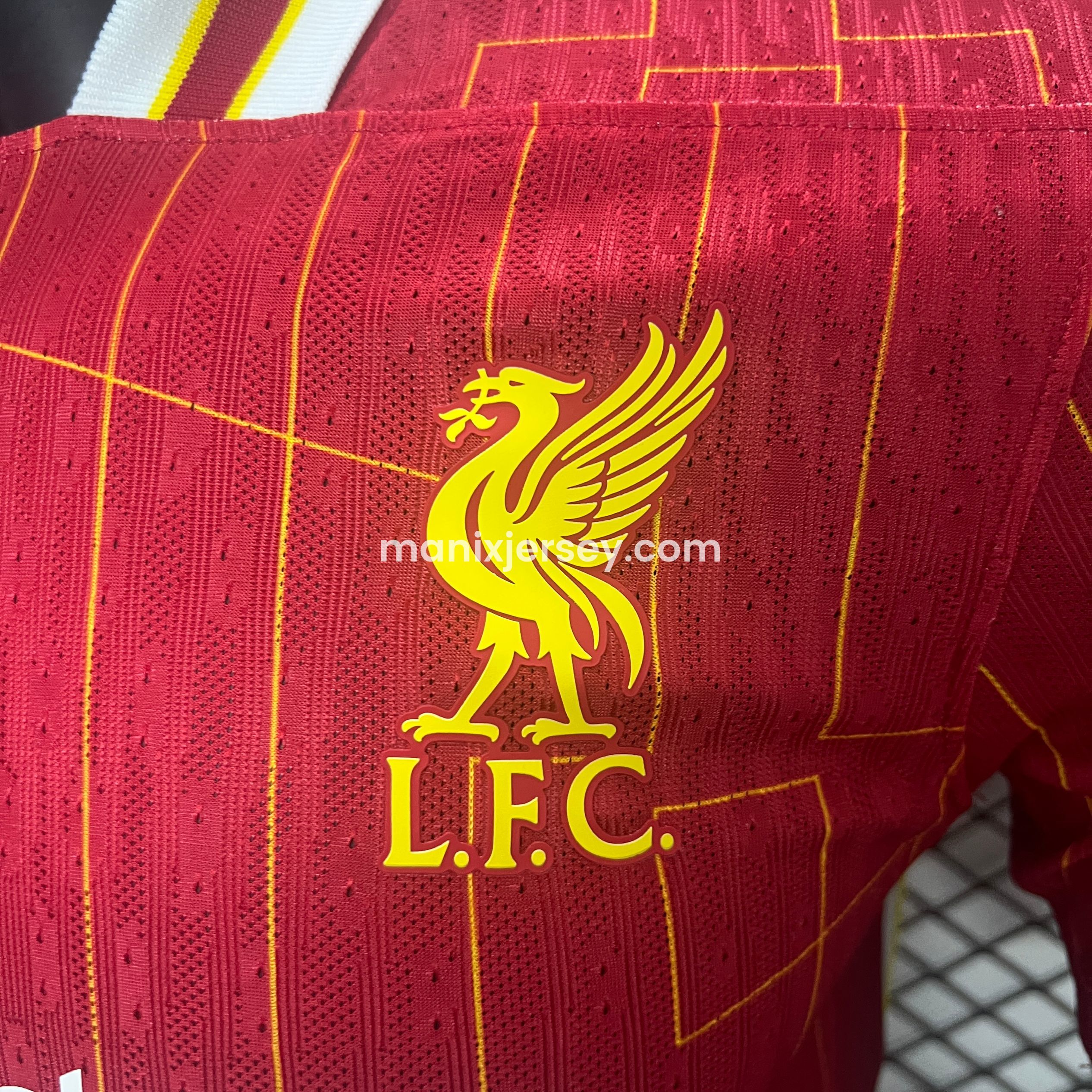 Liver.pool 24-25 Home Jersey with Golden Champions Patch - Player Version - UnitedFutballJersey