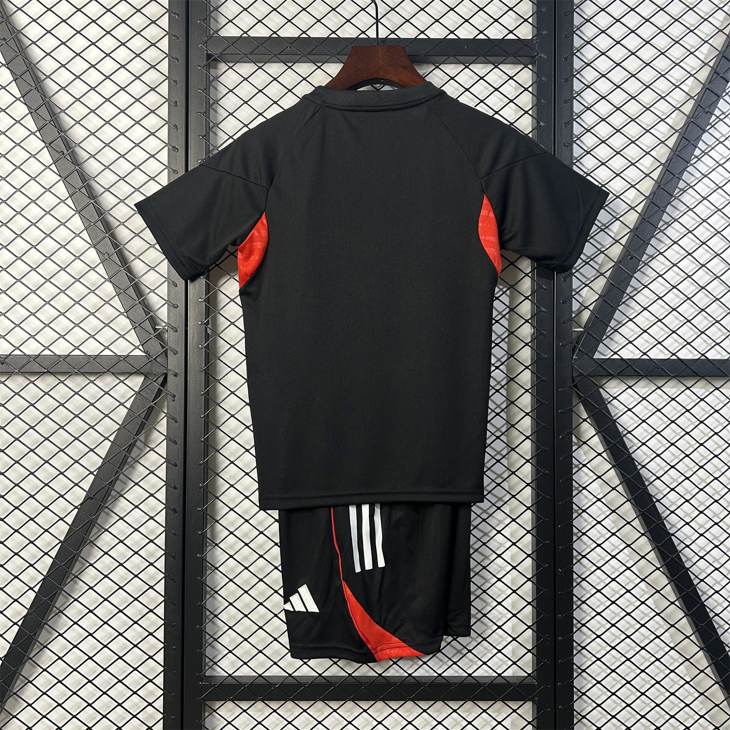 Benfica 25-26 Black Training Kids Kit - UnitedFutballJersey