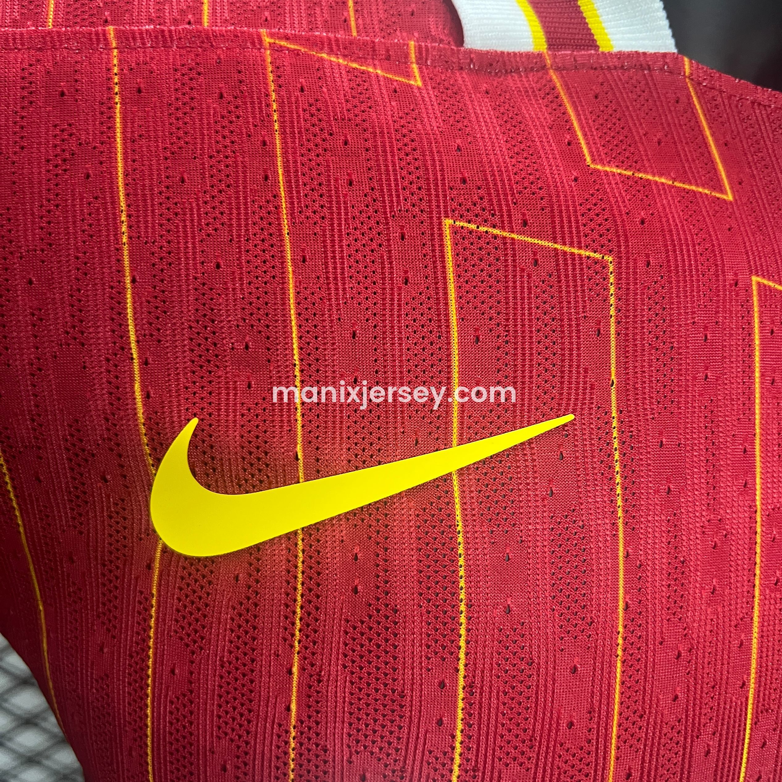 Liver.pool 24-25 Home Jersey with Golden Champions Patch - Player Version - UnitedFutballJersey