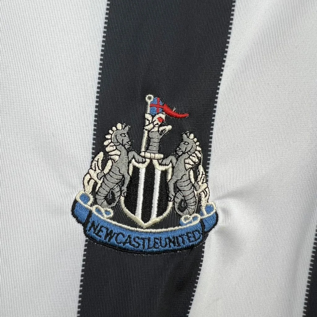 Retro Newcastle United 1999-00 Home Jersey - UnitedFutballJersey