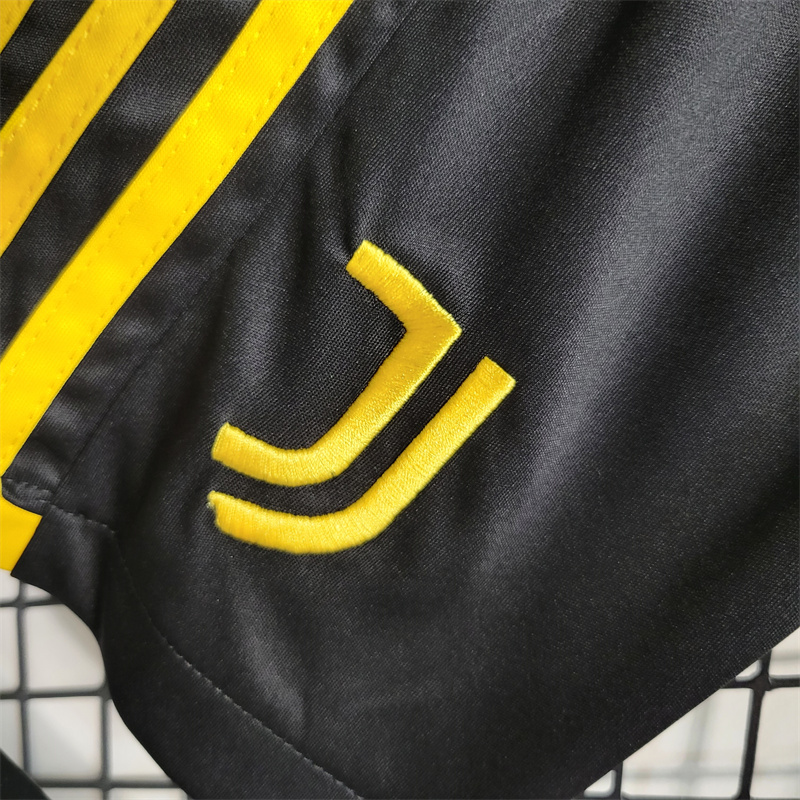 Juventus 23-24 Home Kids Kit - UnitedFutballJersey