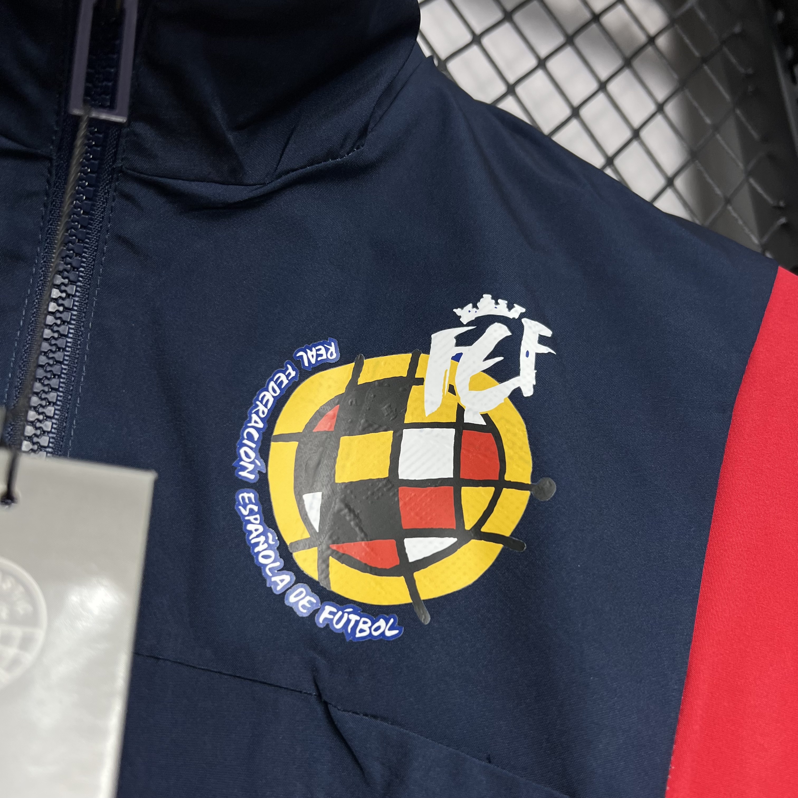 Spain 2024 Retro Style Player Windbreaker Jacket - Deep Blue - UnitedFutballJersey