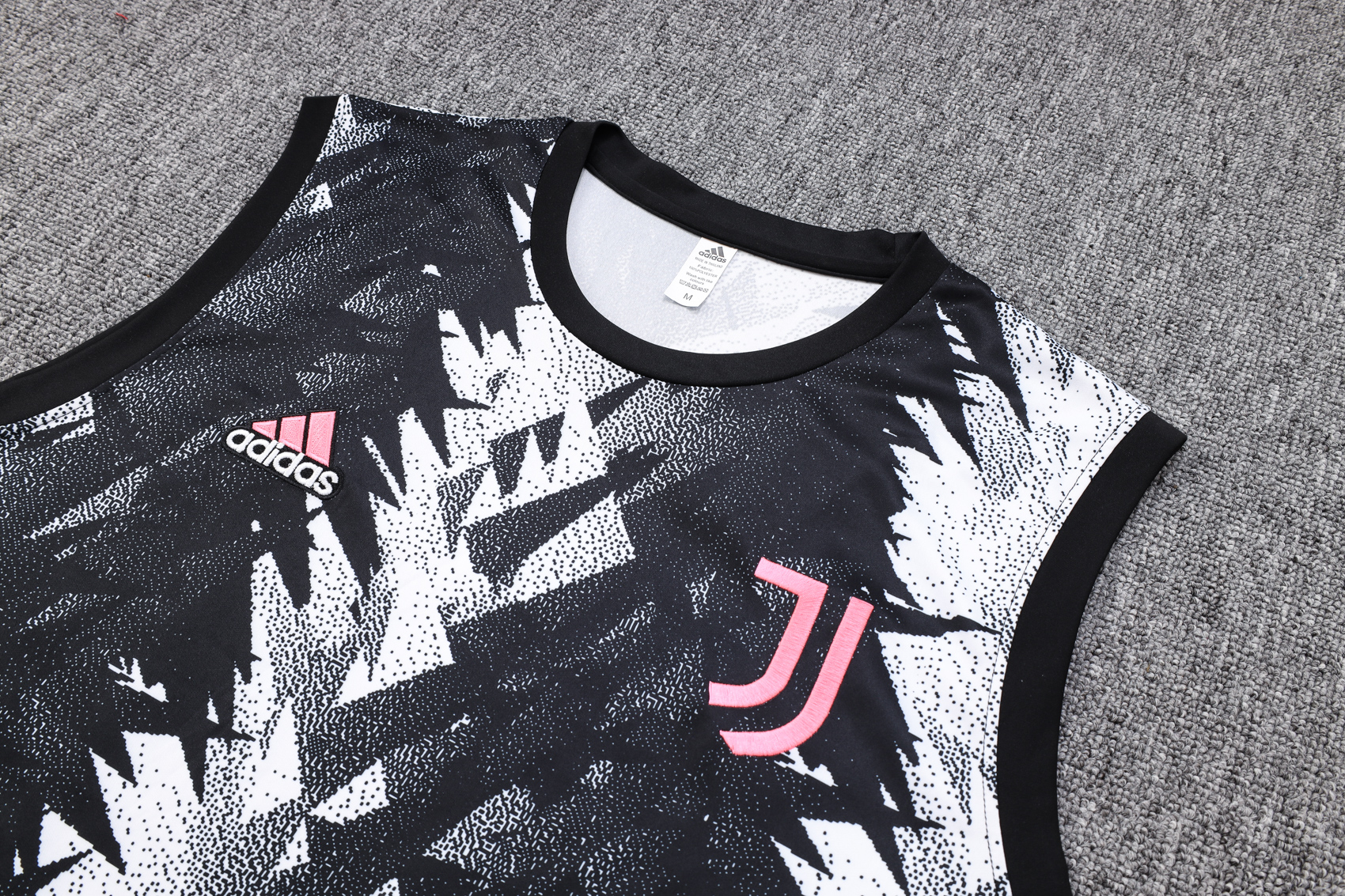 23-24 Juventus Black Training Vest Suit - UnitedFutballJersey