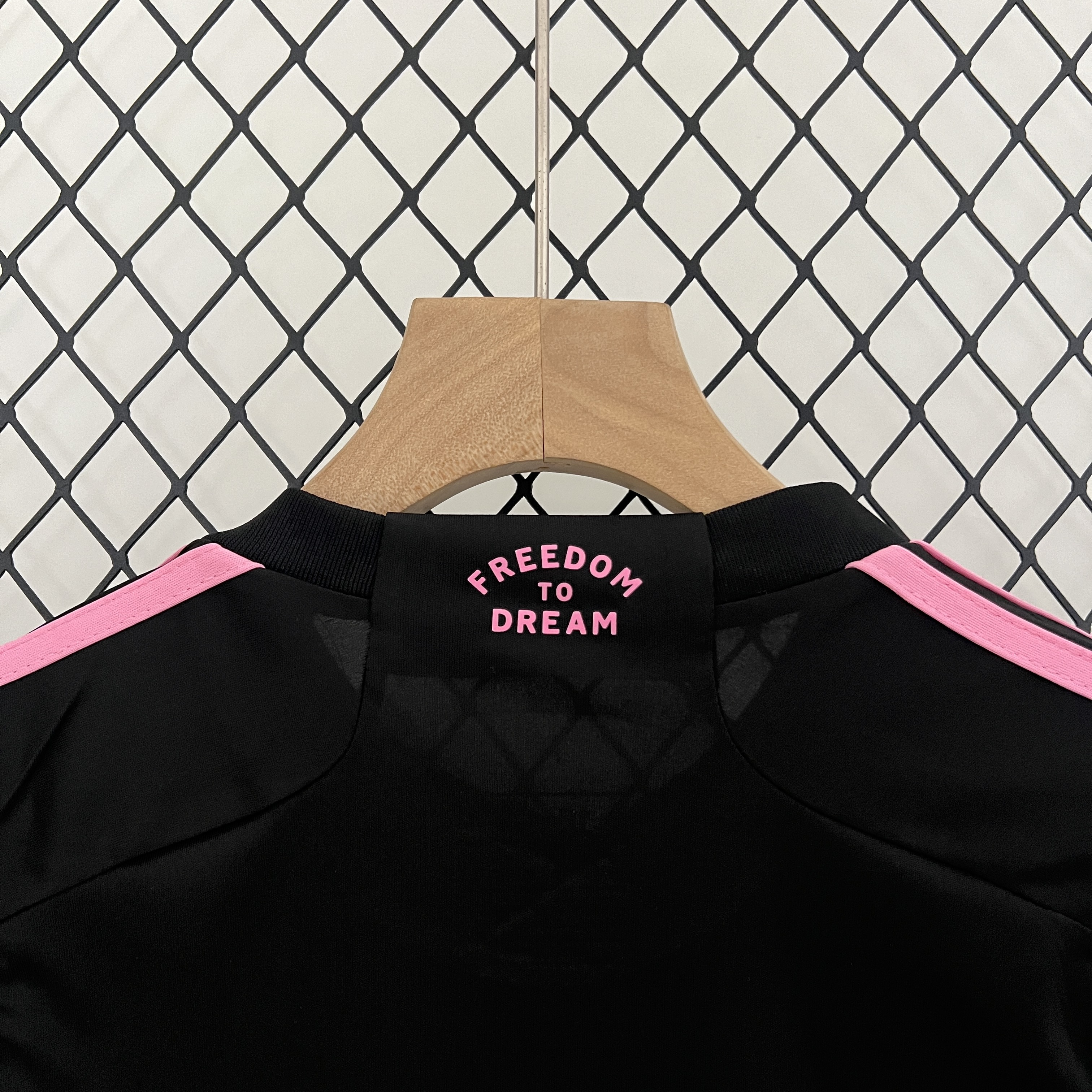 Inter Miami 2024 Away Stadium Kids Kit - UnitedFutballJersey