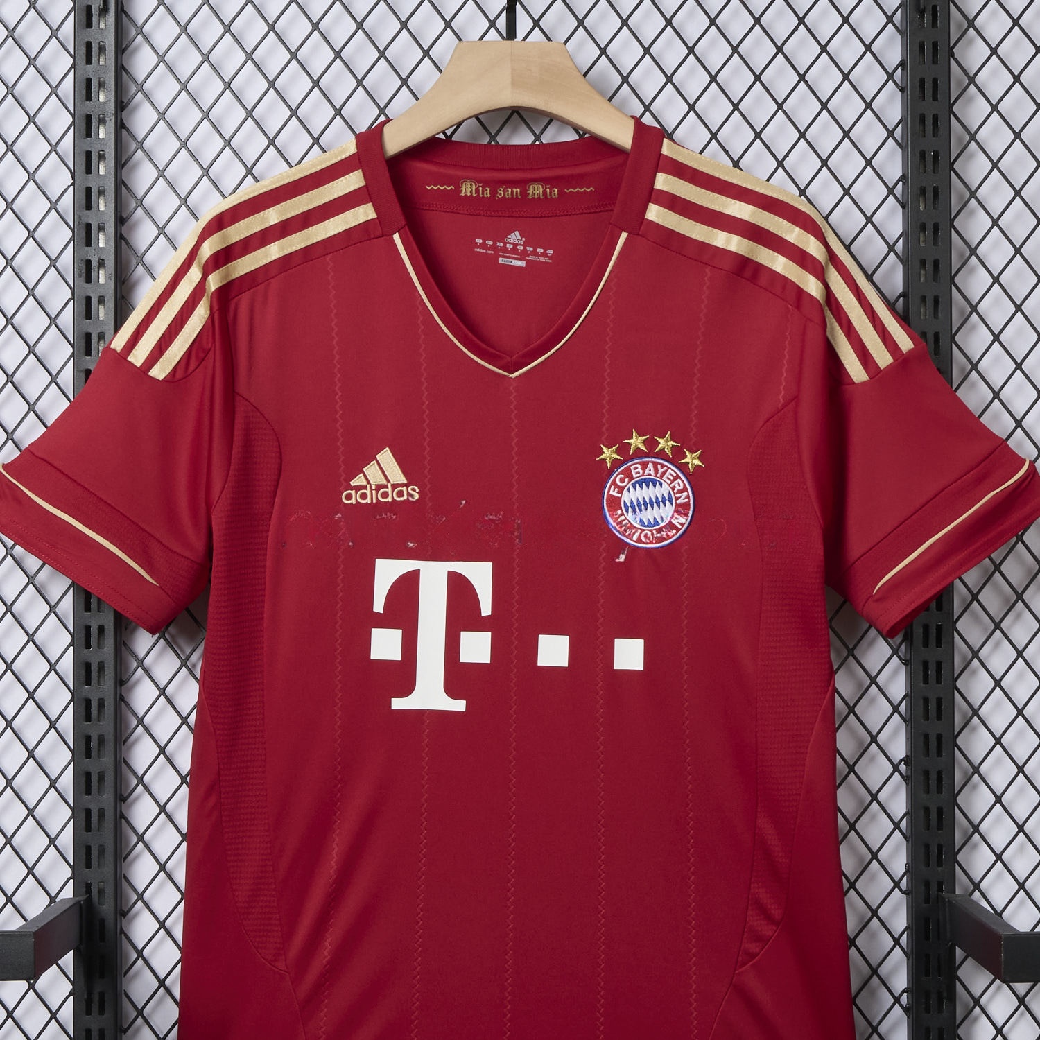 Retro Bayern Munich 2012-13 Home Jersey - UnitedFutballJersey