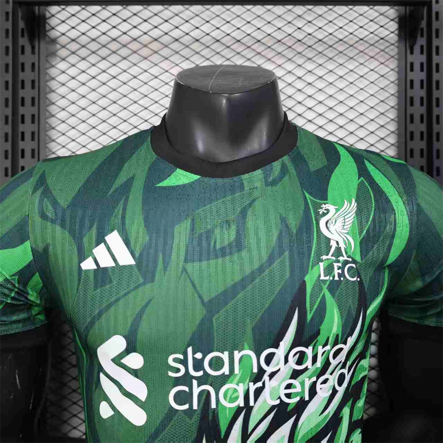 Liver.pool 25-26 Green Dragon and Fire Special Jersey - Player Version - UnitedFutballJersey
