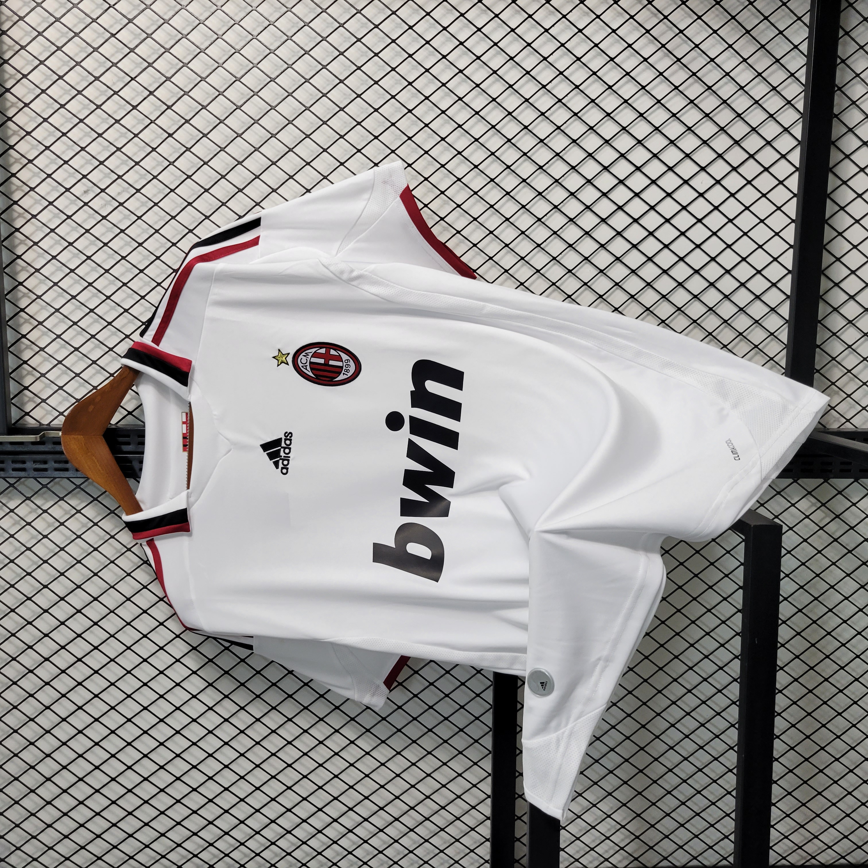 Retro AC Milan 2009-10 Away Stadium Jersey - UnitedFutballJersey