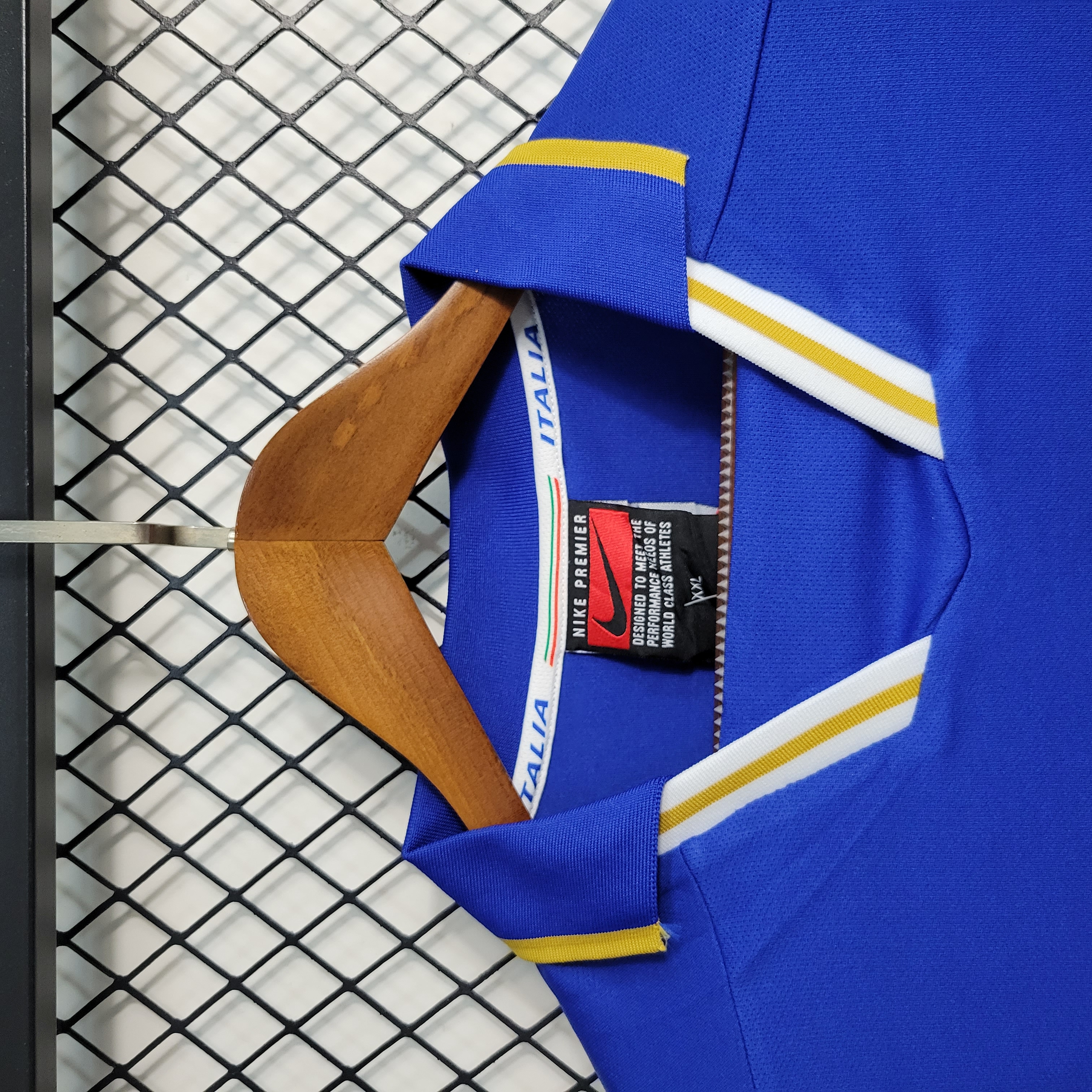 Retro Italy 1996 Home Stadium Jersey - UnitedFutballJersey