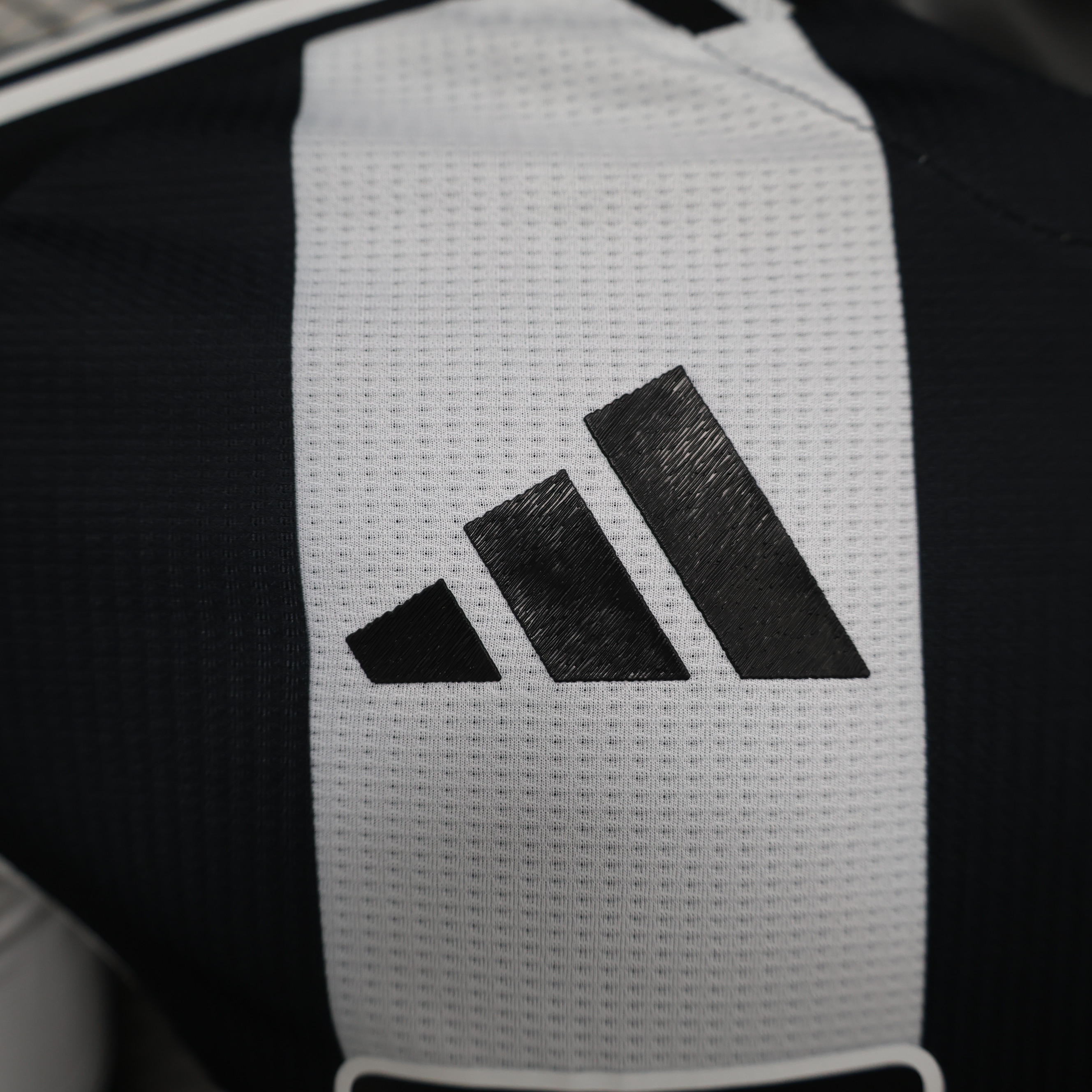 Newcastle United 24-25 Home Stadium Jersey - Player Version - UnitedFutballJersey