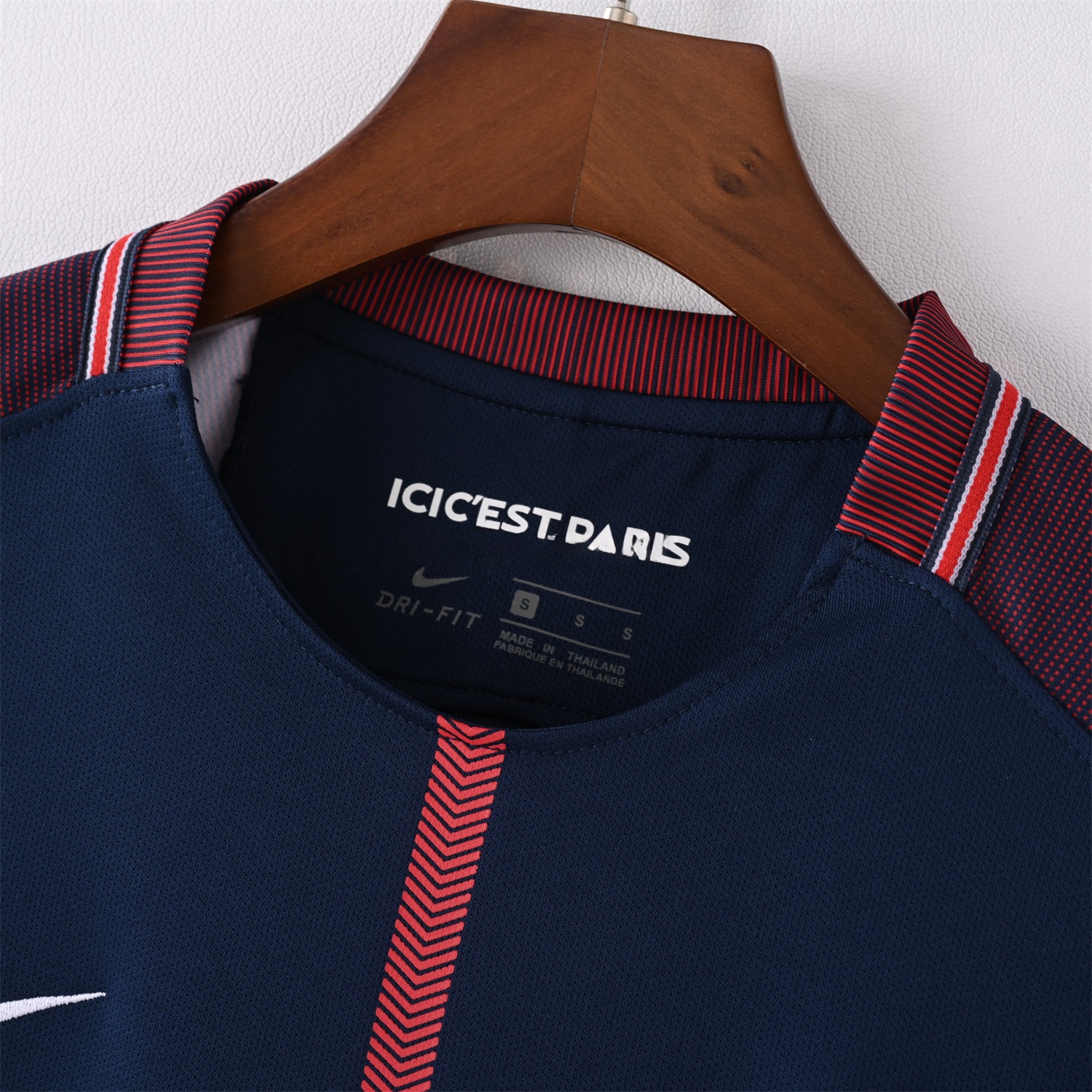 Retro Paris Saint-Germain PSG 2017-18 Home Jersey - UnitedFutballJersey