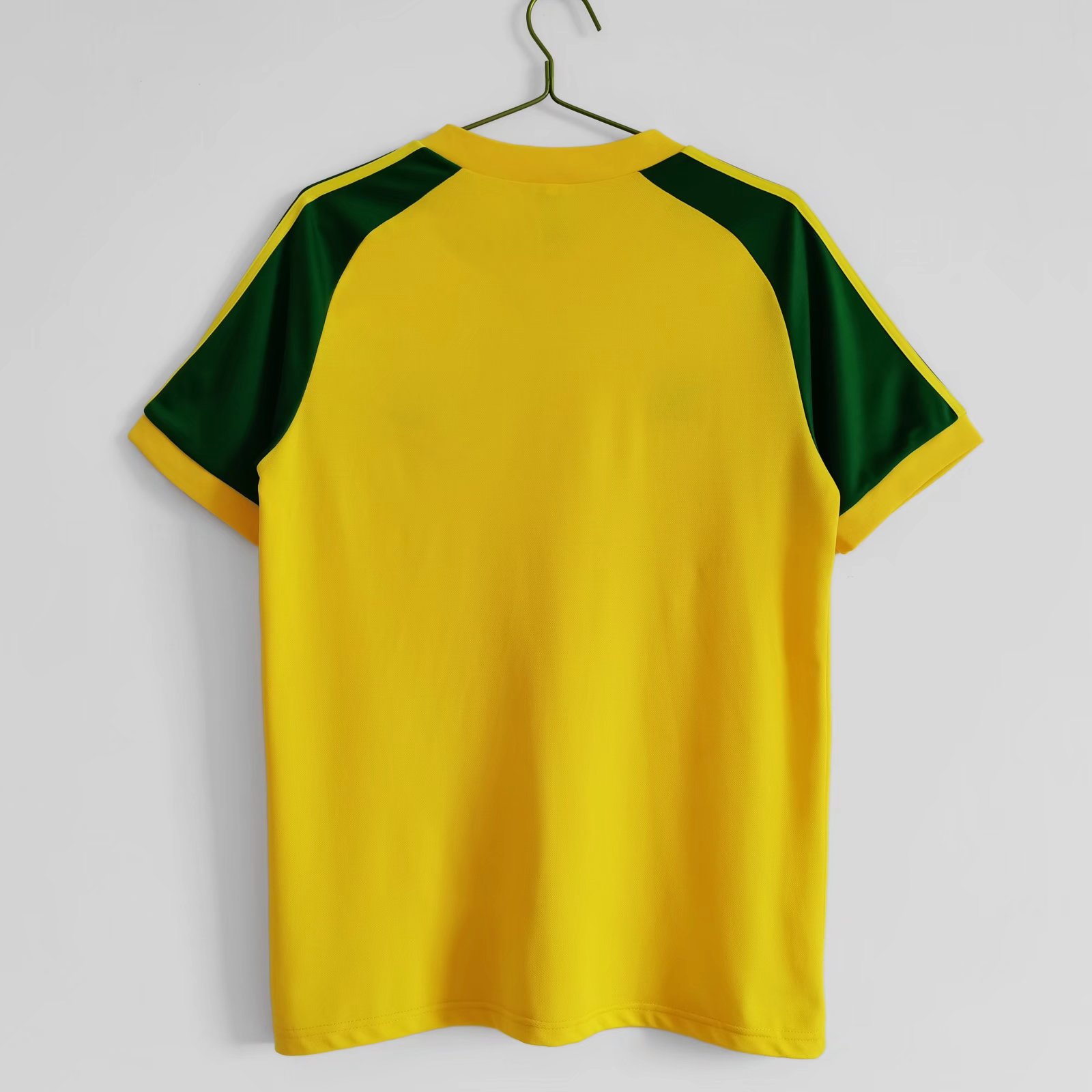 Retro Wales 1982 Away Stadium Jersey - UnitedFutballJersey