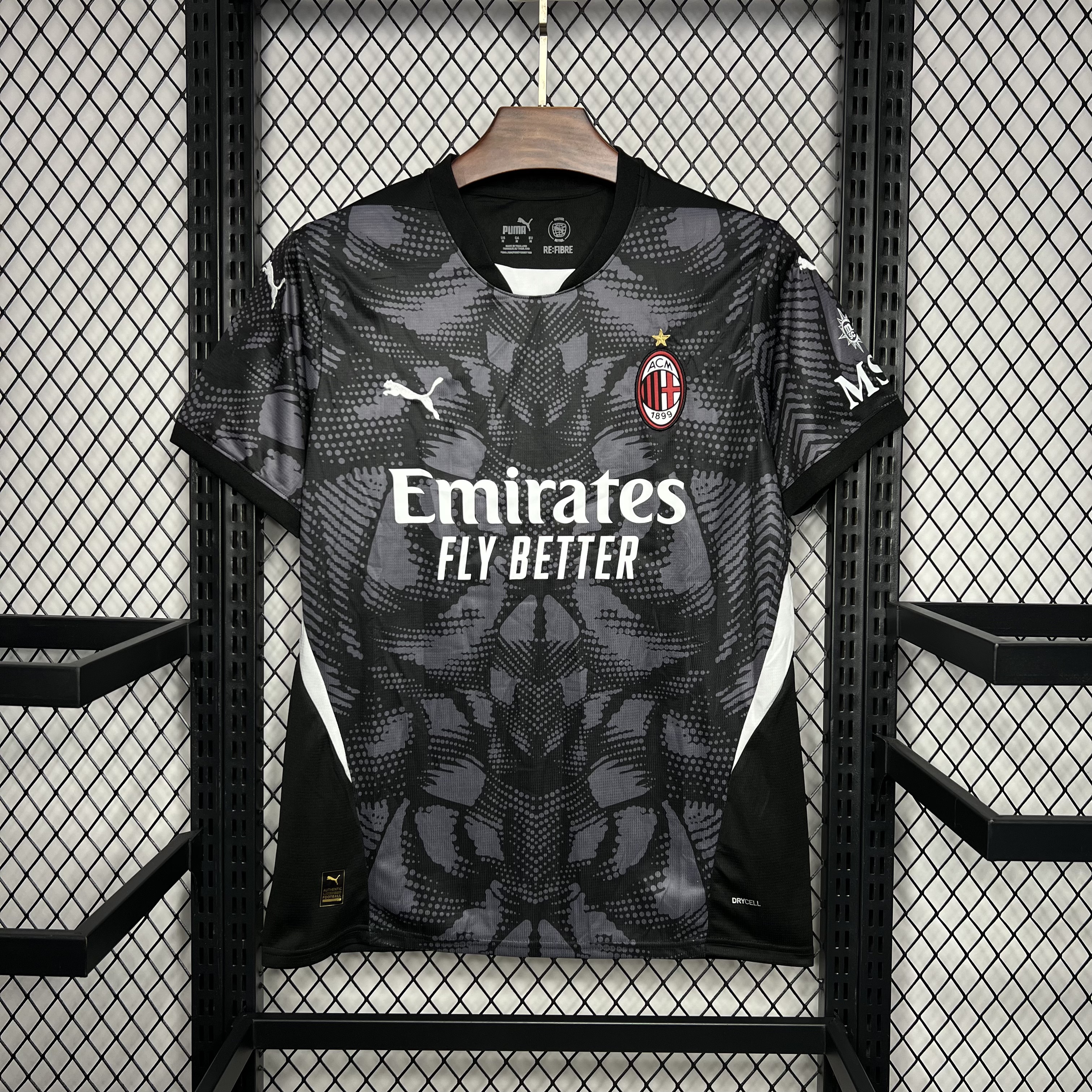 AC Milan 24-25 Black Goalkeeper Jersey - Fans Version - UnitedFutballJersey