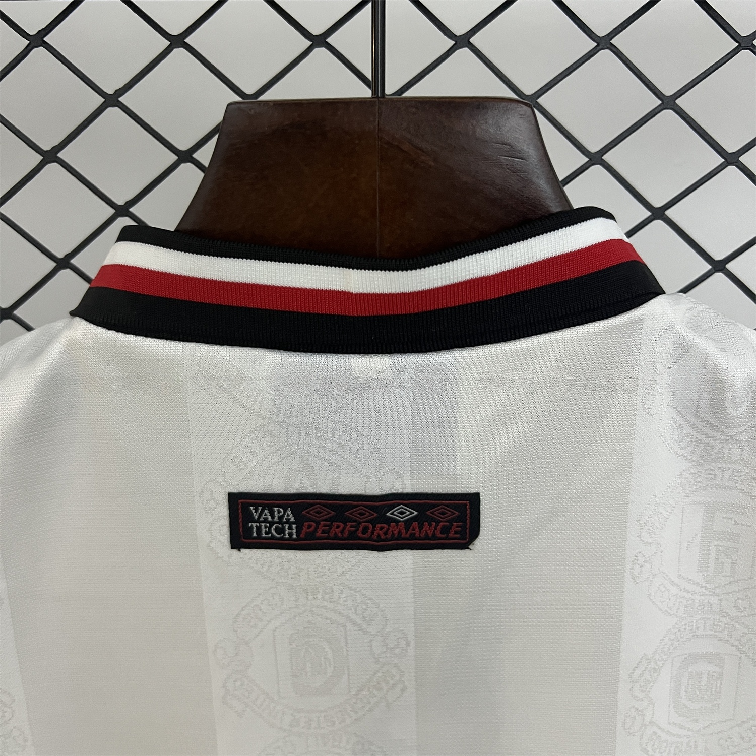 Manchester United Retro 1997-98 Away Kids Kit - UnitedFutballJersey