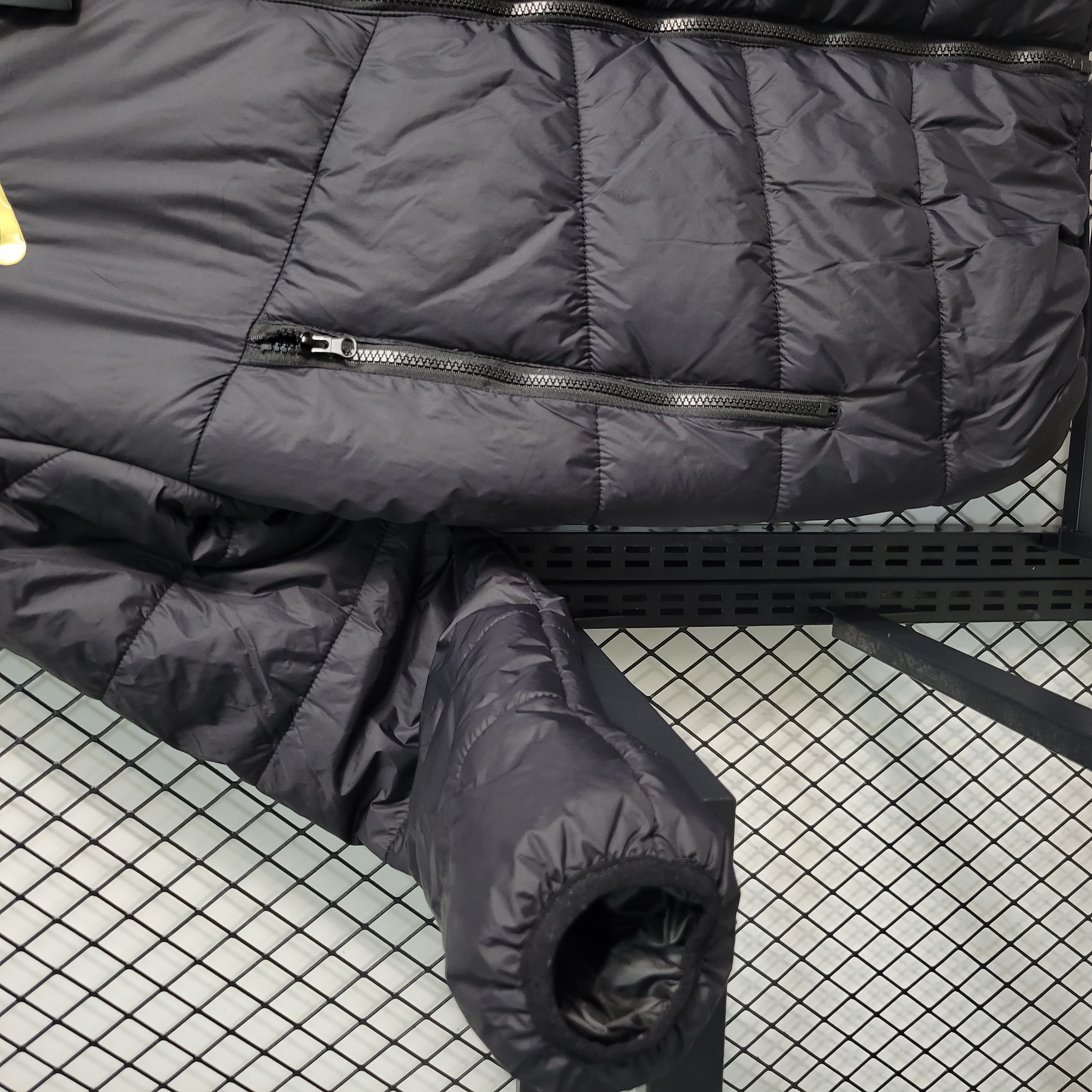 B.A.R.S.A 23-24 Men's Hooded Thermal Cotton Jacket - Black - UnitedFutballJersey