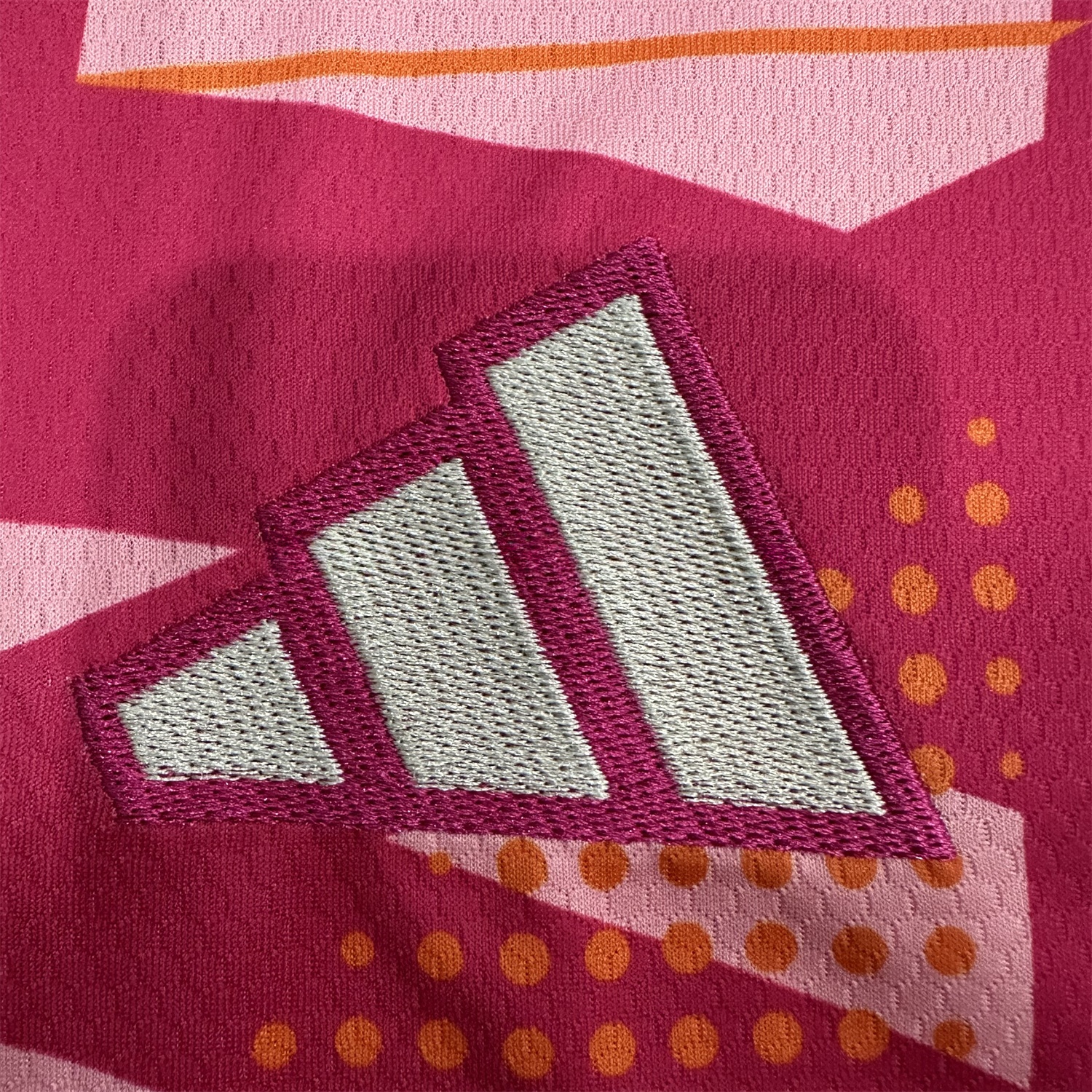 Flamengo 25-26 Pink Goalkeeper Jersey - Fans Version - UnitedFutballJersey