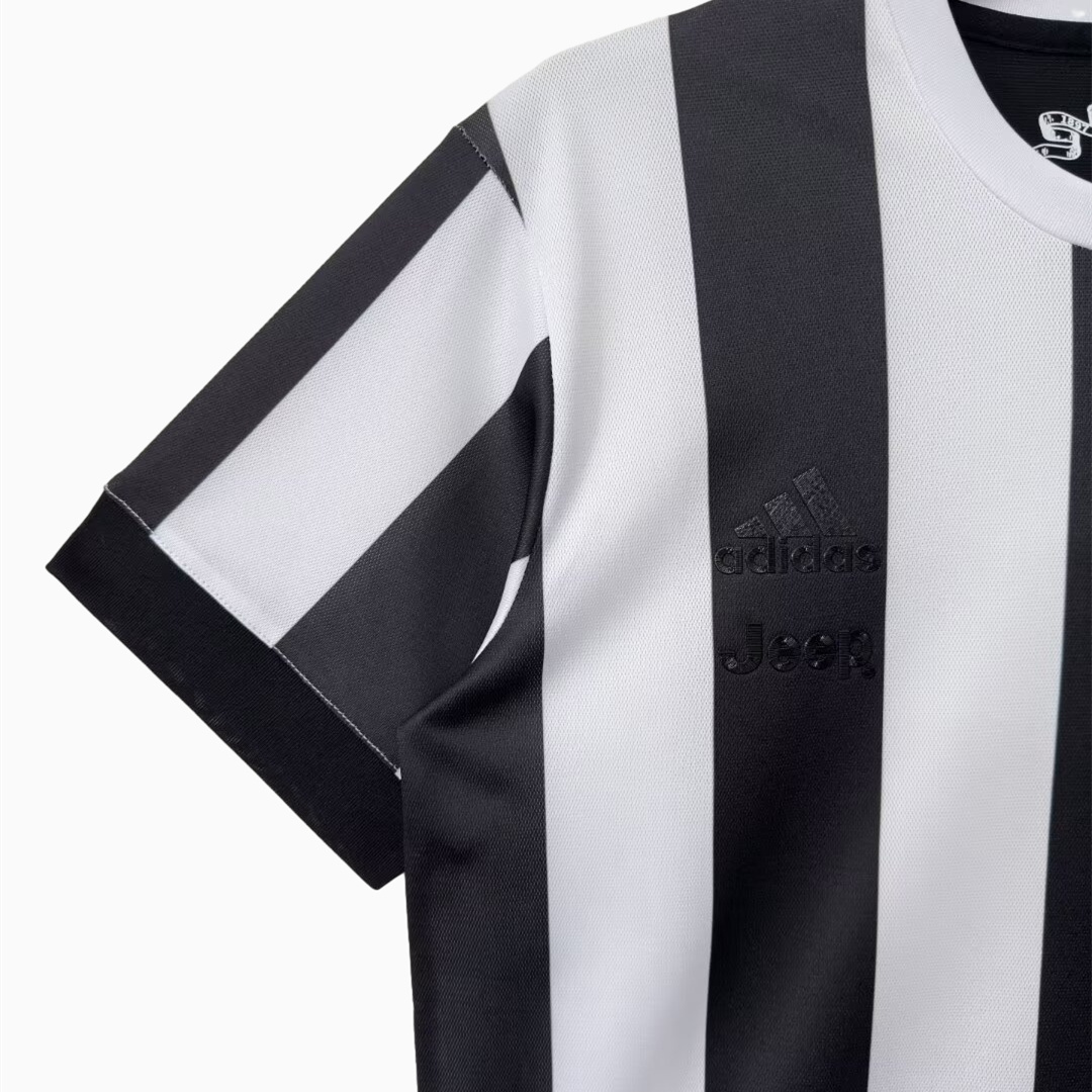 Retro Juventus 2017-18 120th Anniversary Special Edition Jersey - UnitedFutballJersey