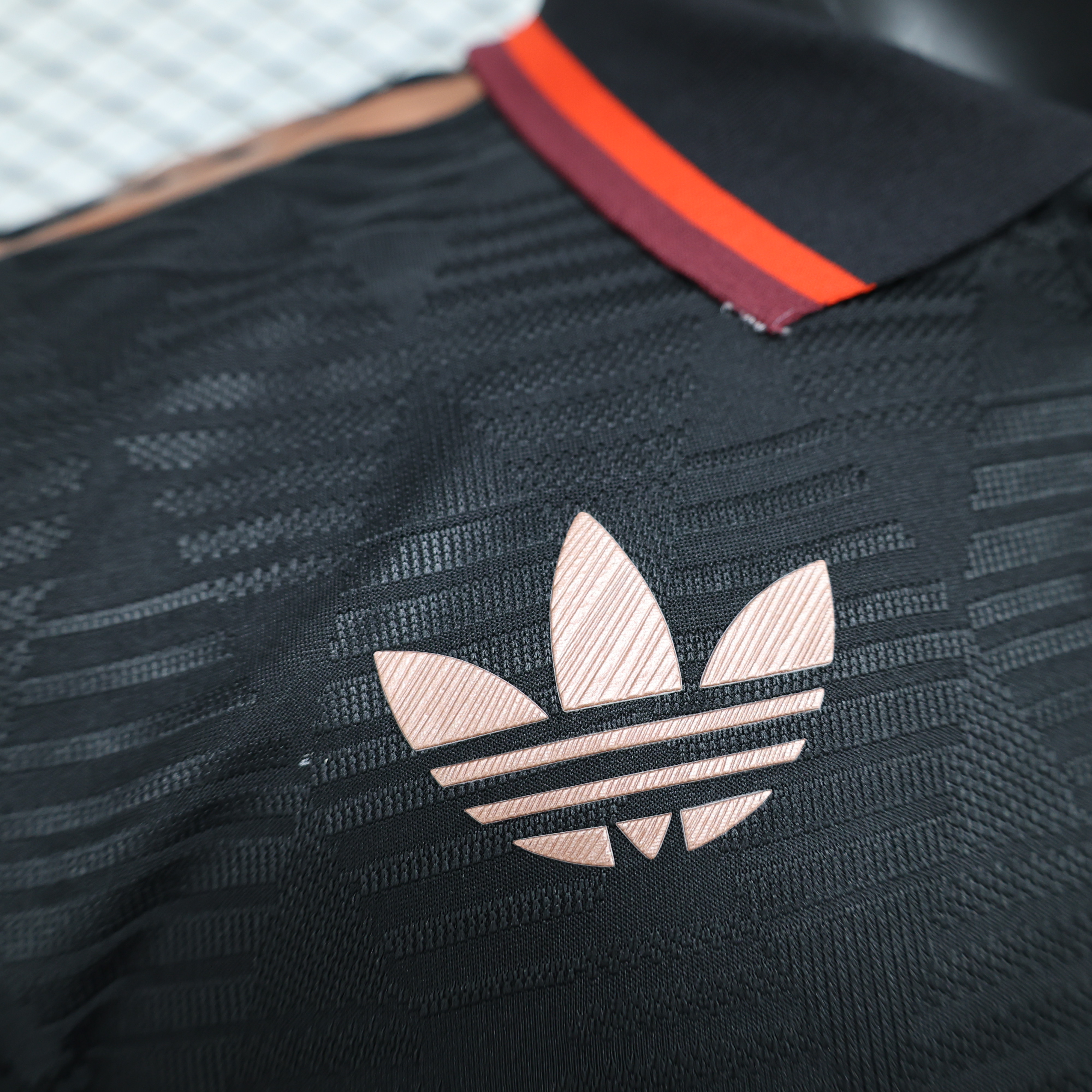 Bayern Munich 24-25 Black & Gold Training Jersey - Player Version - UnitedFutballJersey