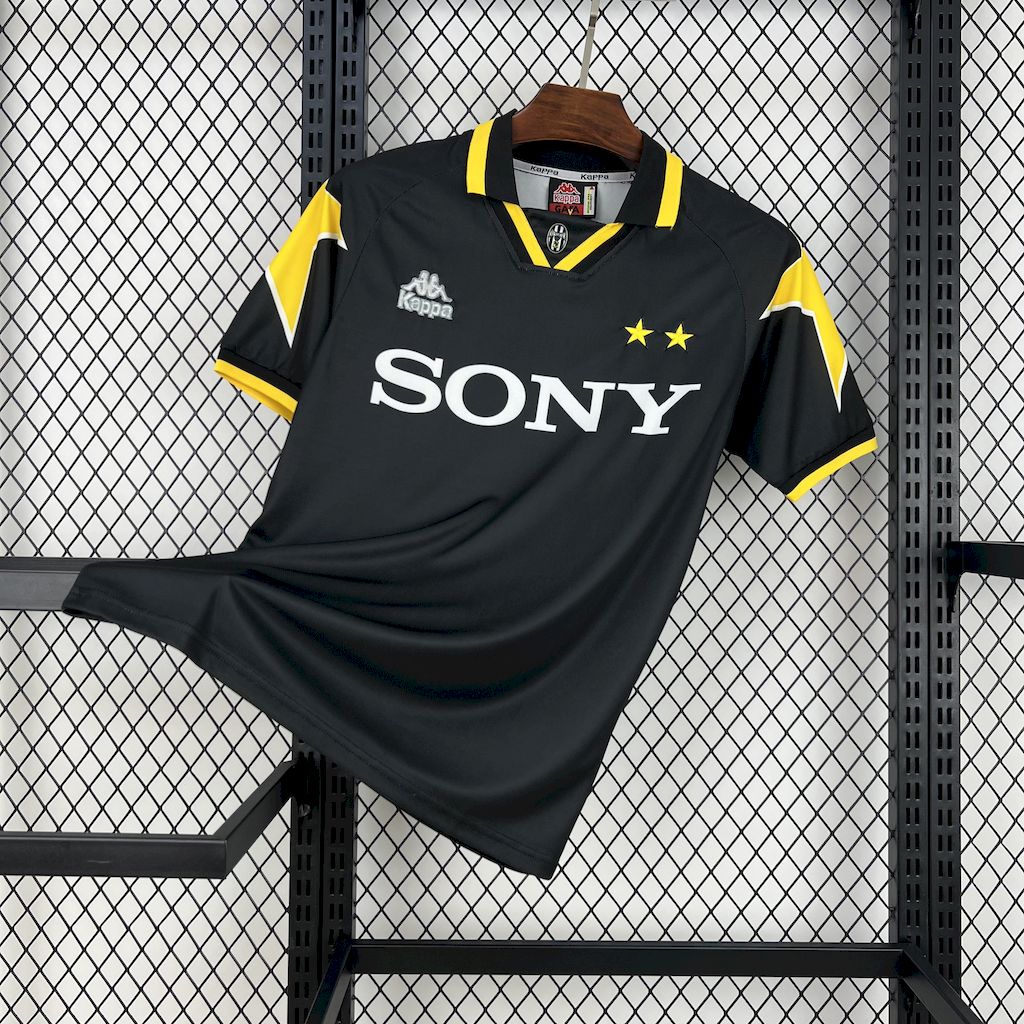 Retro Juventus 1996-97 Third Jersey - UnitedFutballJersey