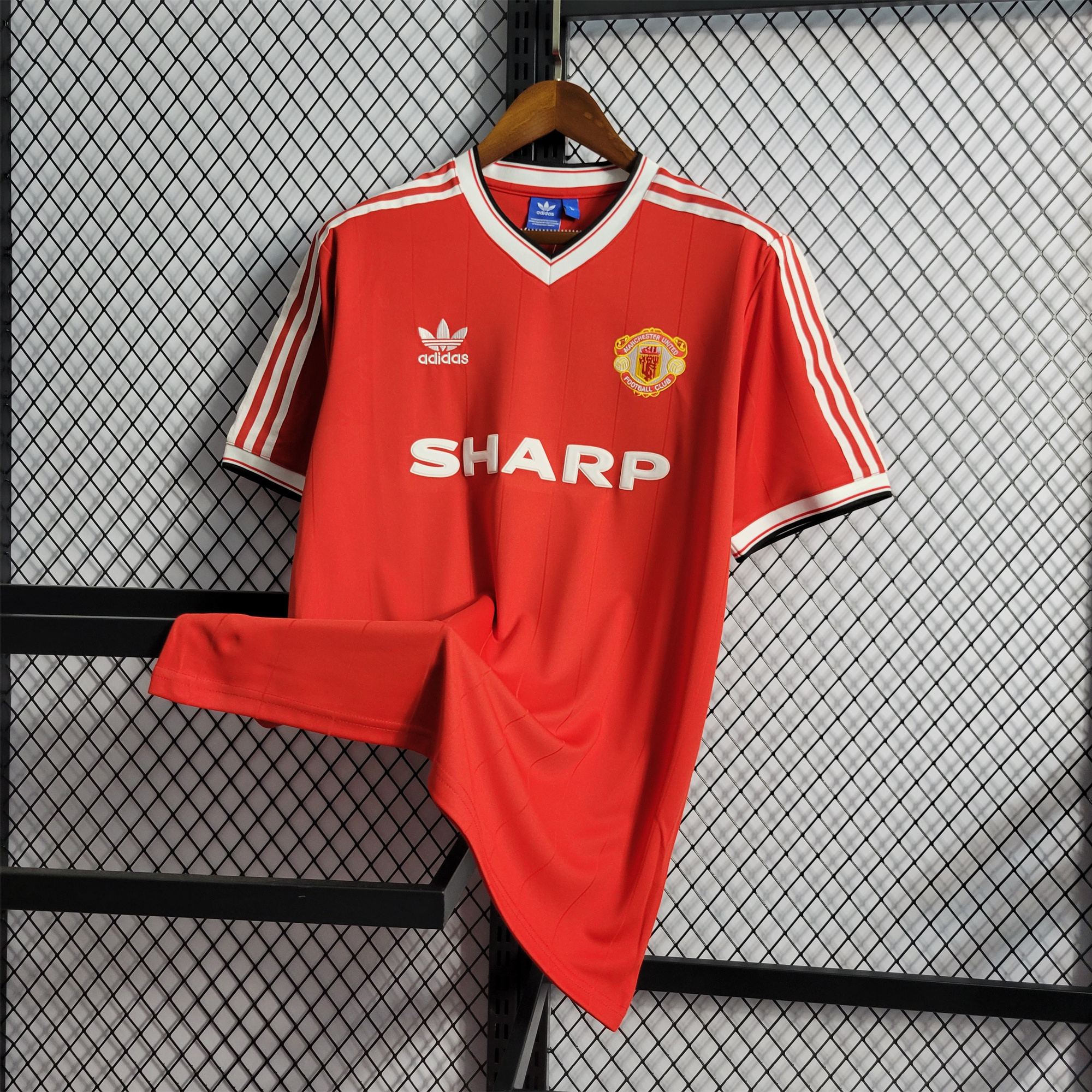 Manchester United Retro 83-84 Home Stadium Jersey - UnitedFutballJersey