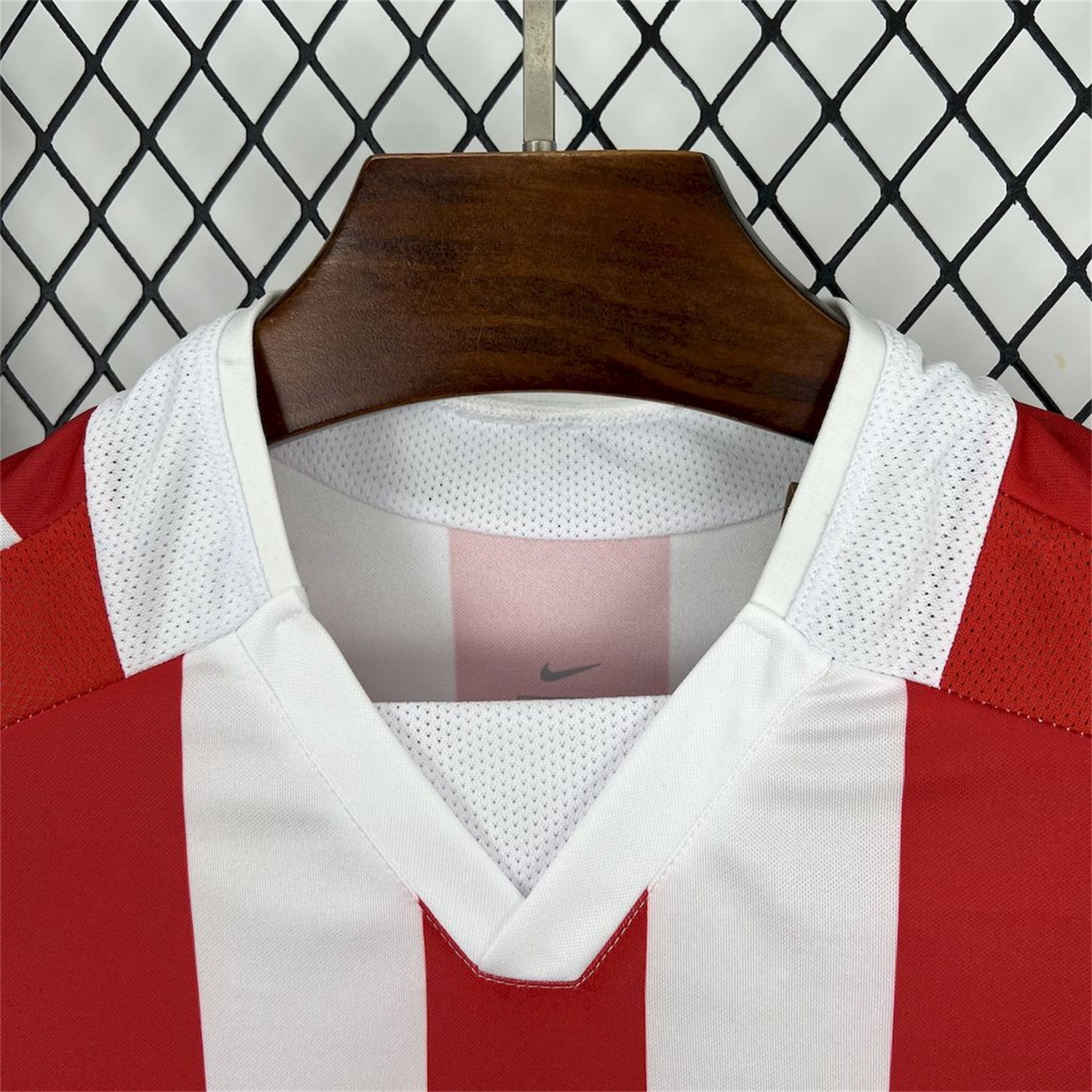 Retro Atletico Madrid 2002-03 Home Jersey - UnitedFutballJersey