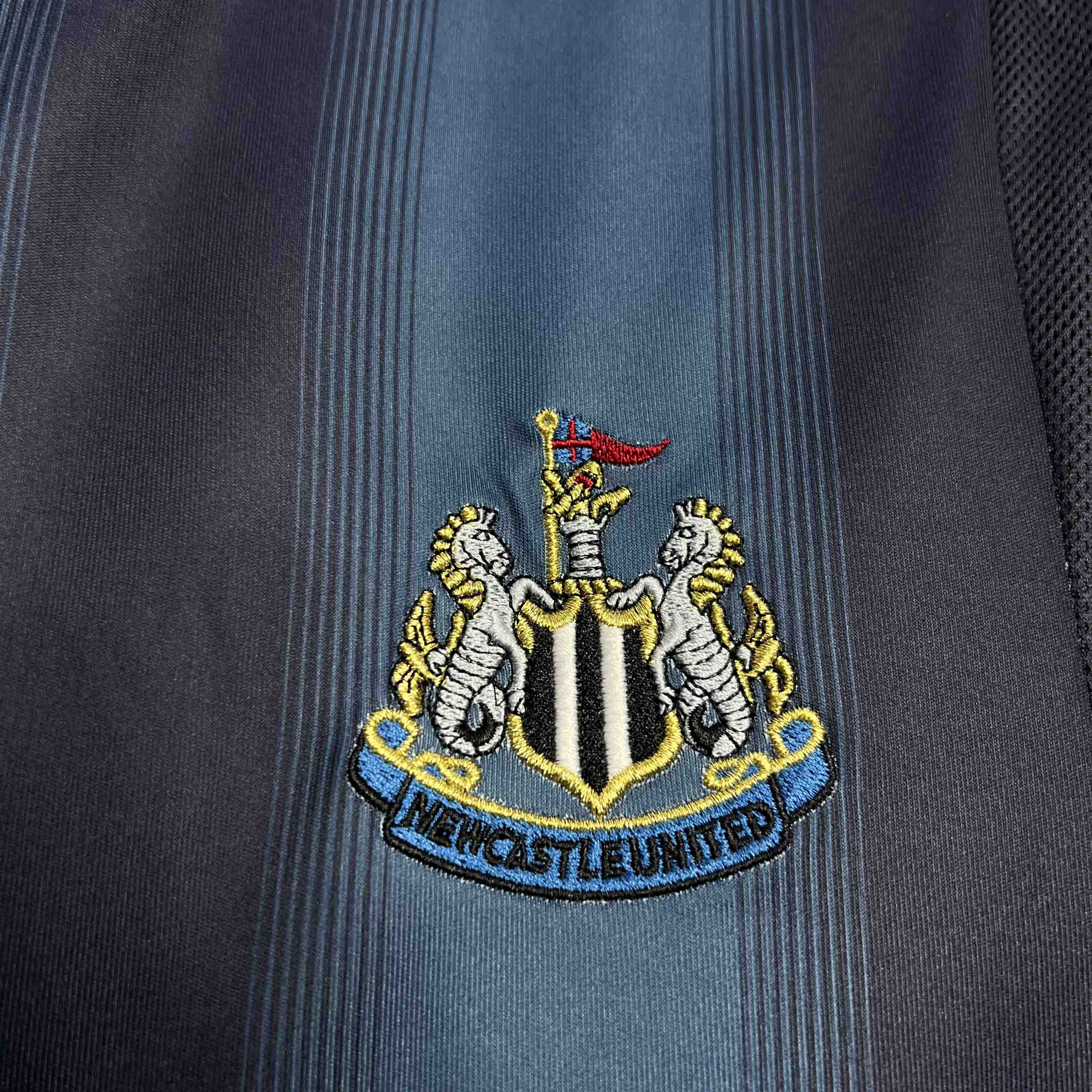 Retro Newcastle United 2004-05 Away Jersey - UnitedFutballJersey