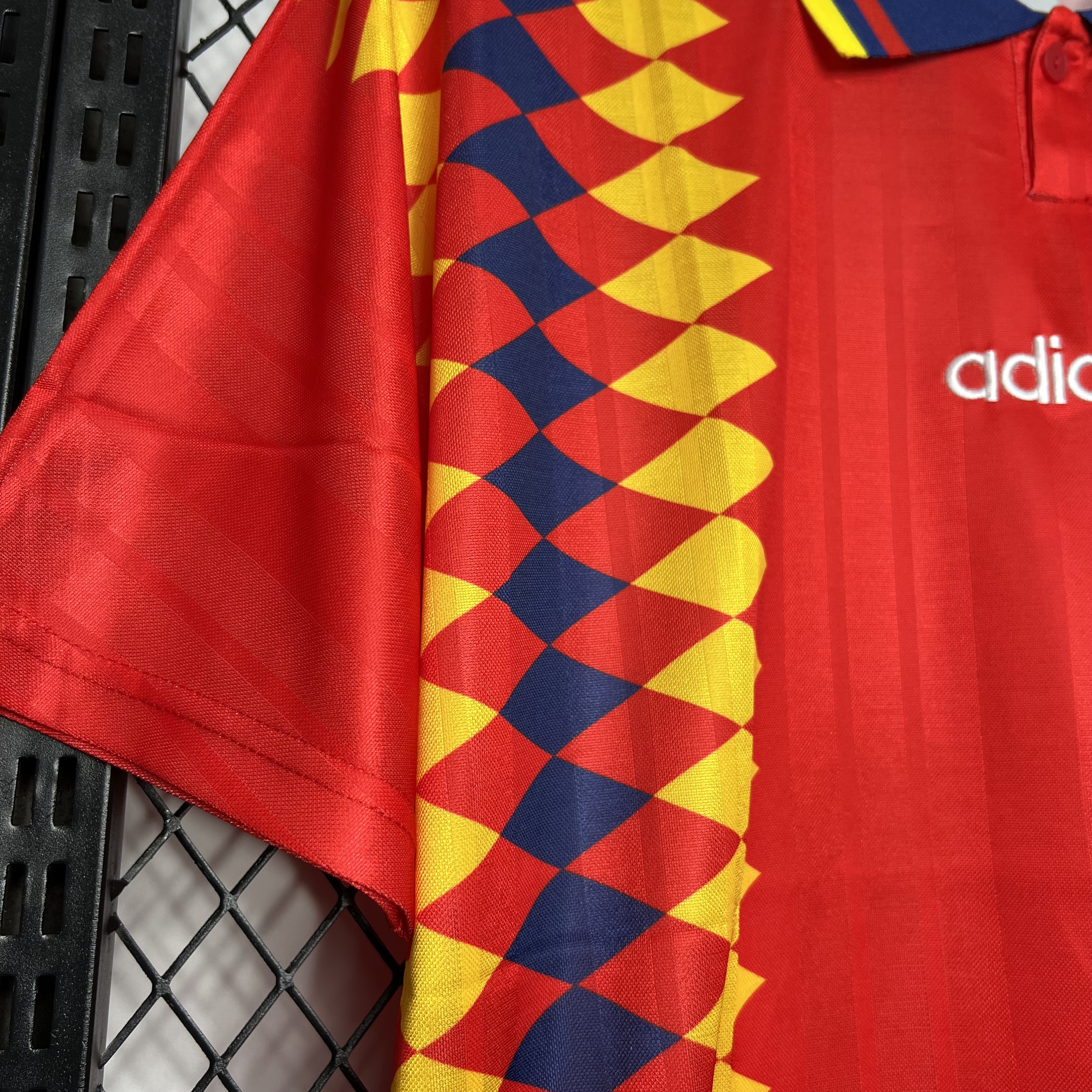 Retro Spain 1994 Home Stadium Jersey - UnitedFutballJersey