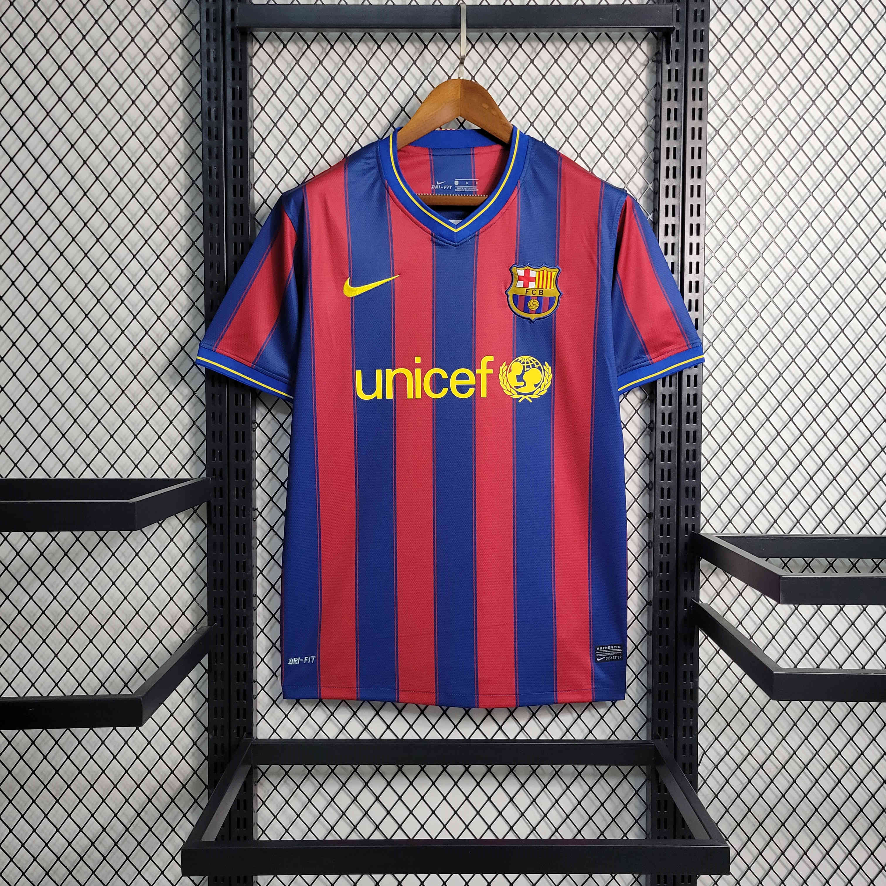 Retro Barcelona 09-10 Home Stadium Jersey - UnitedFutballJersey