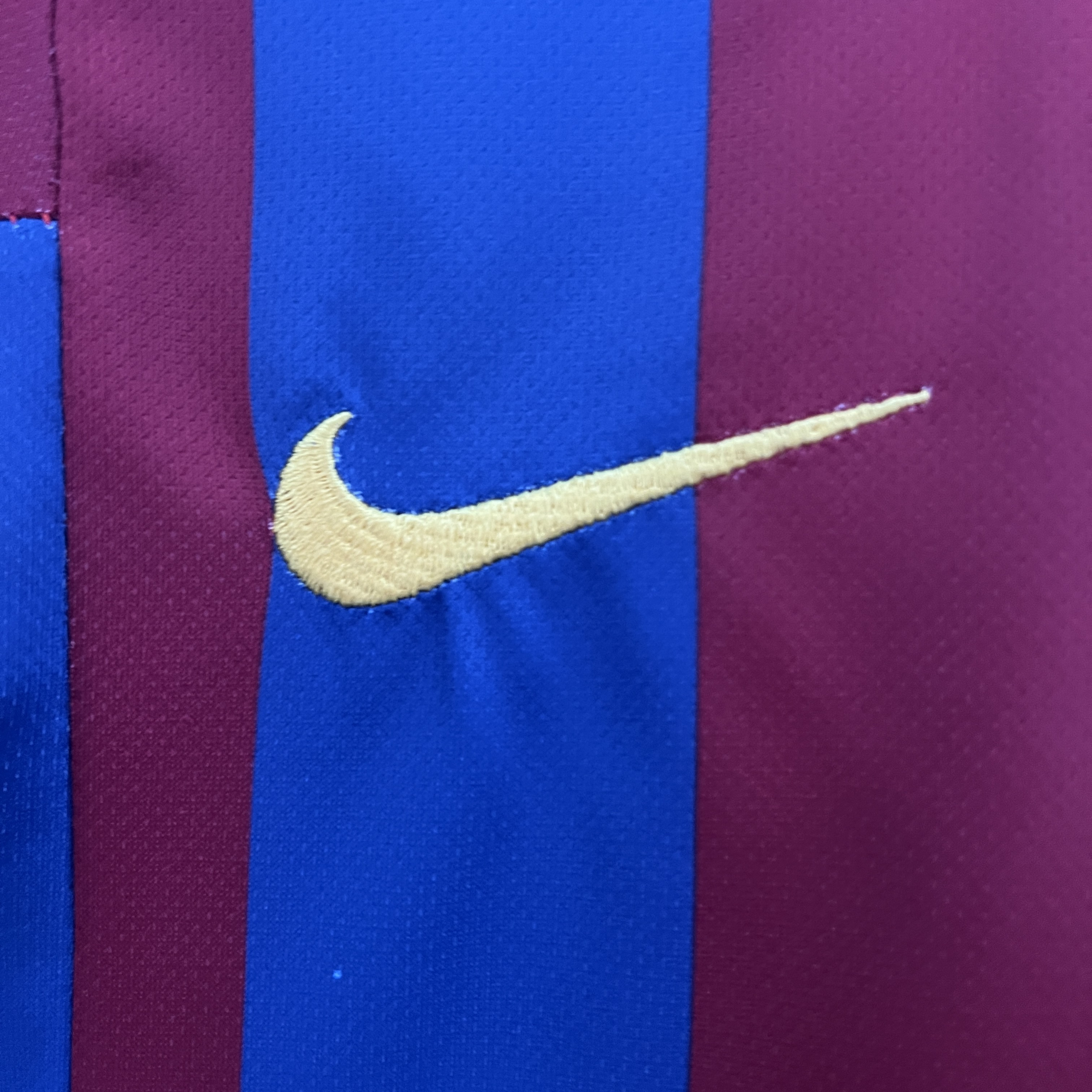 Retro Barcelona 2005-06 Home Stadium Kids Kit - UnitedFutballJersey
