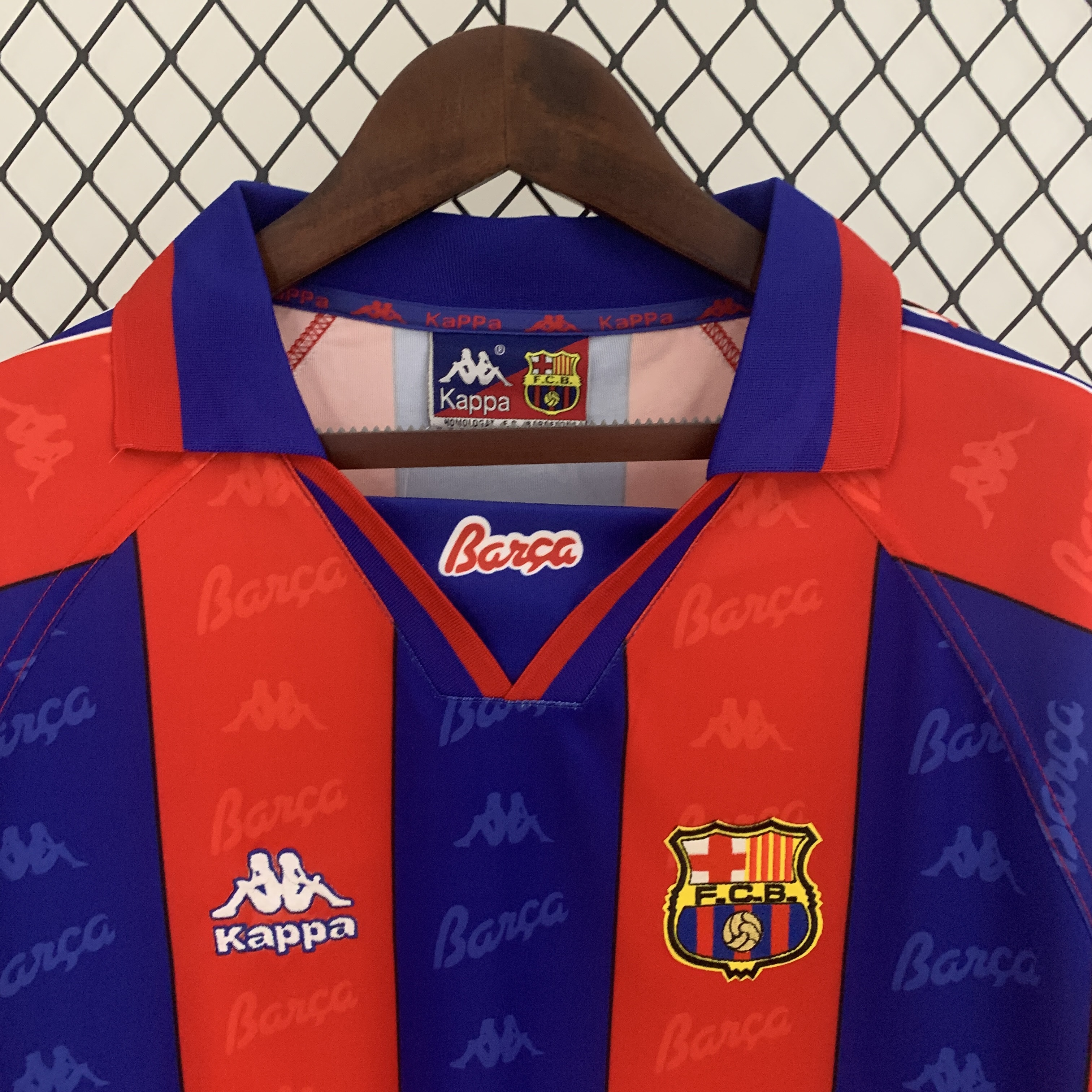 Retro Barcelona 96-97 Home Stadium Long Sleeve Jersey - UnitedFutballJersey