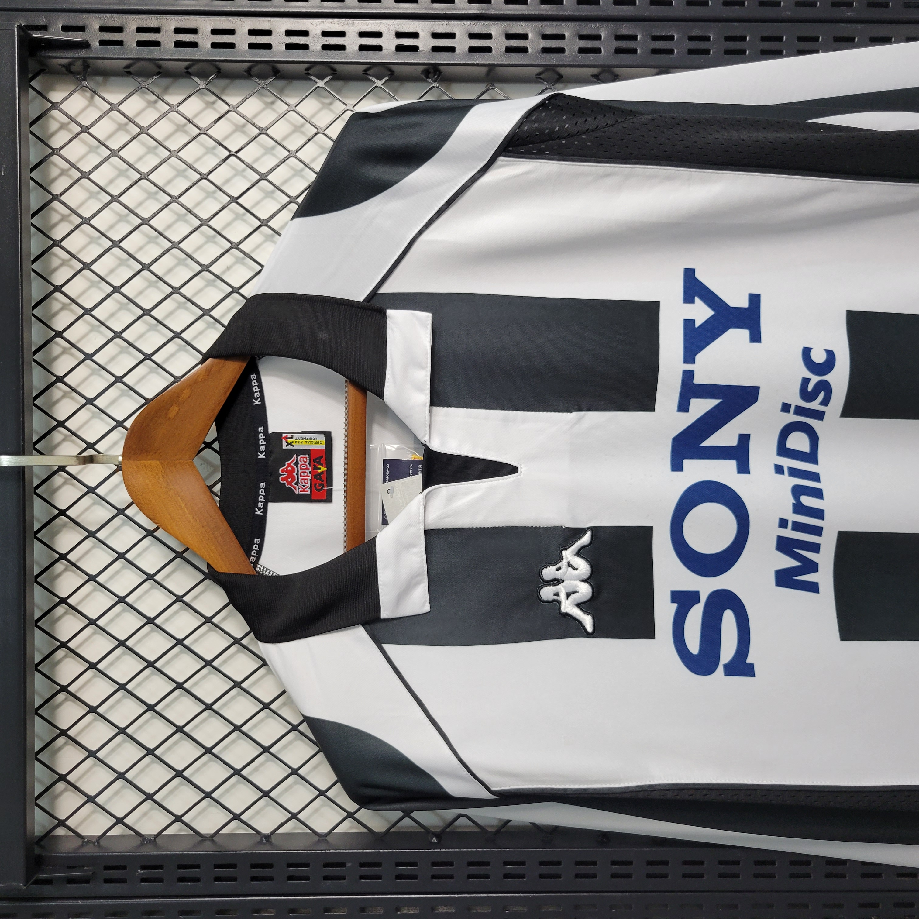 Retro Juventus 1997-98 Home Stadium Long Sleeve Jersey - UnitedFutballJersey