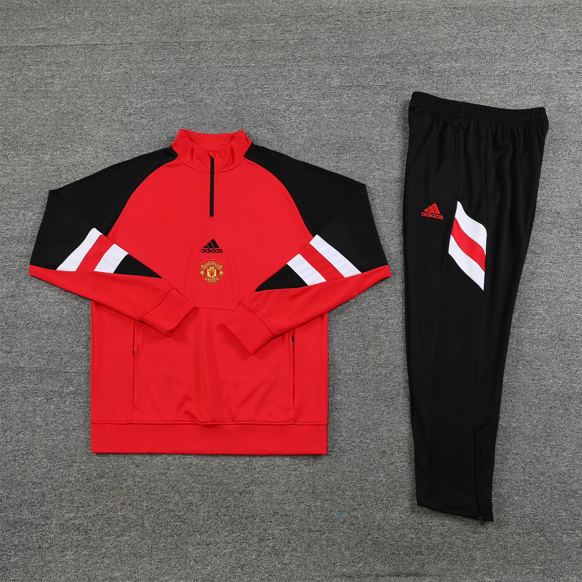 Manchester United 23-24 Long Sleeve Training Set Red - UnitedFutballJersey