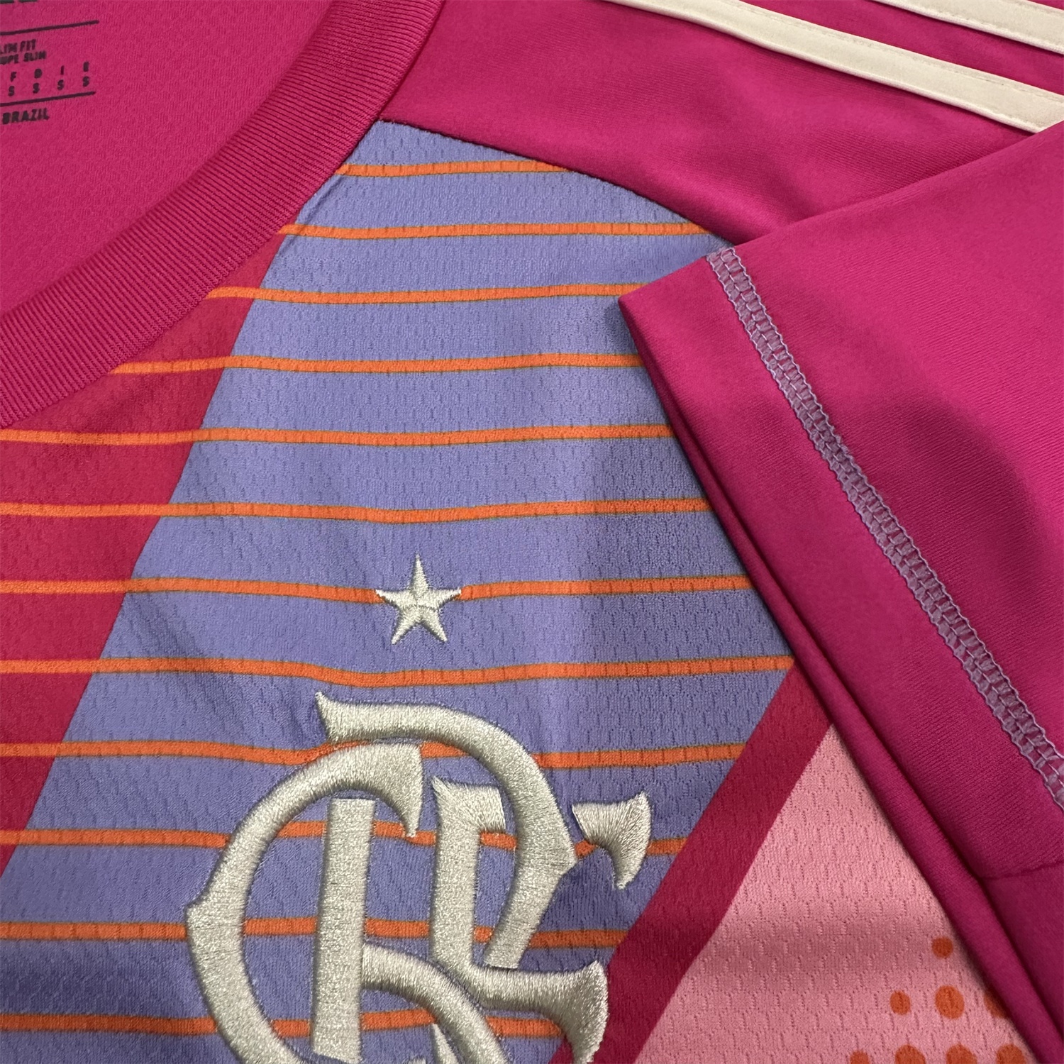 Flamengo 25-26 Pink Goalkeeper Jersey - Fans Version - UnitedFutballJersey