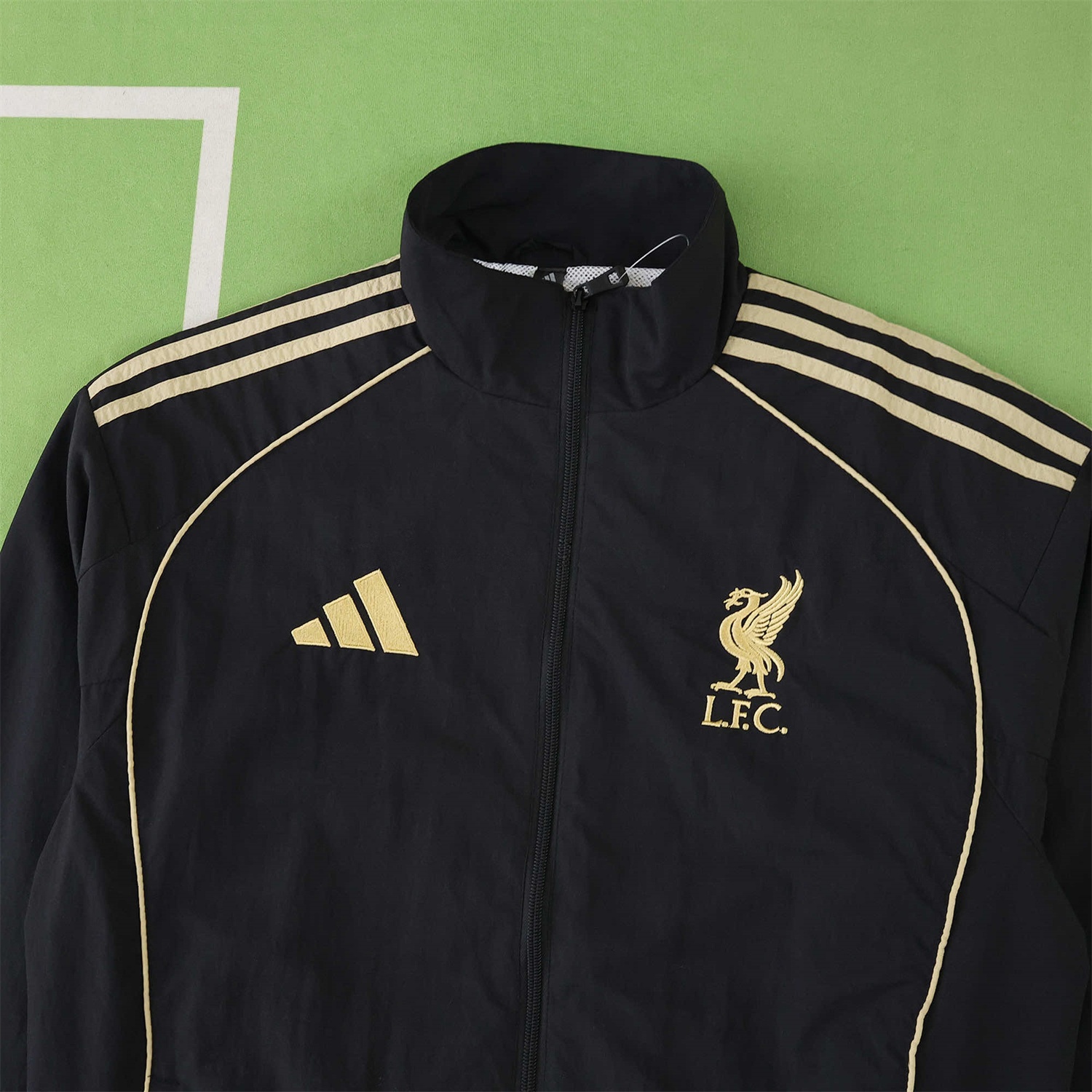Liver.pool 25-26 Throwback Windbreaker Jacket - Black - UnitedFutballJersey