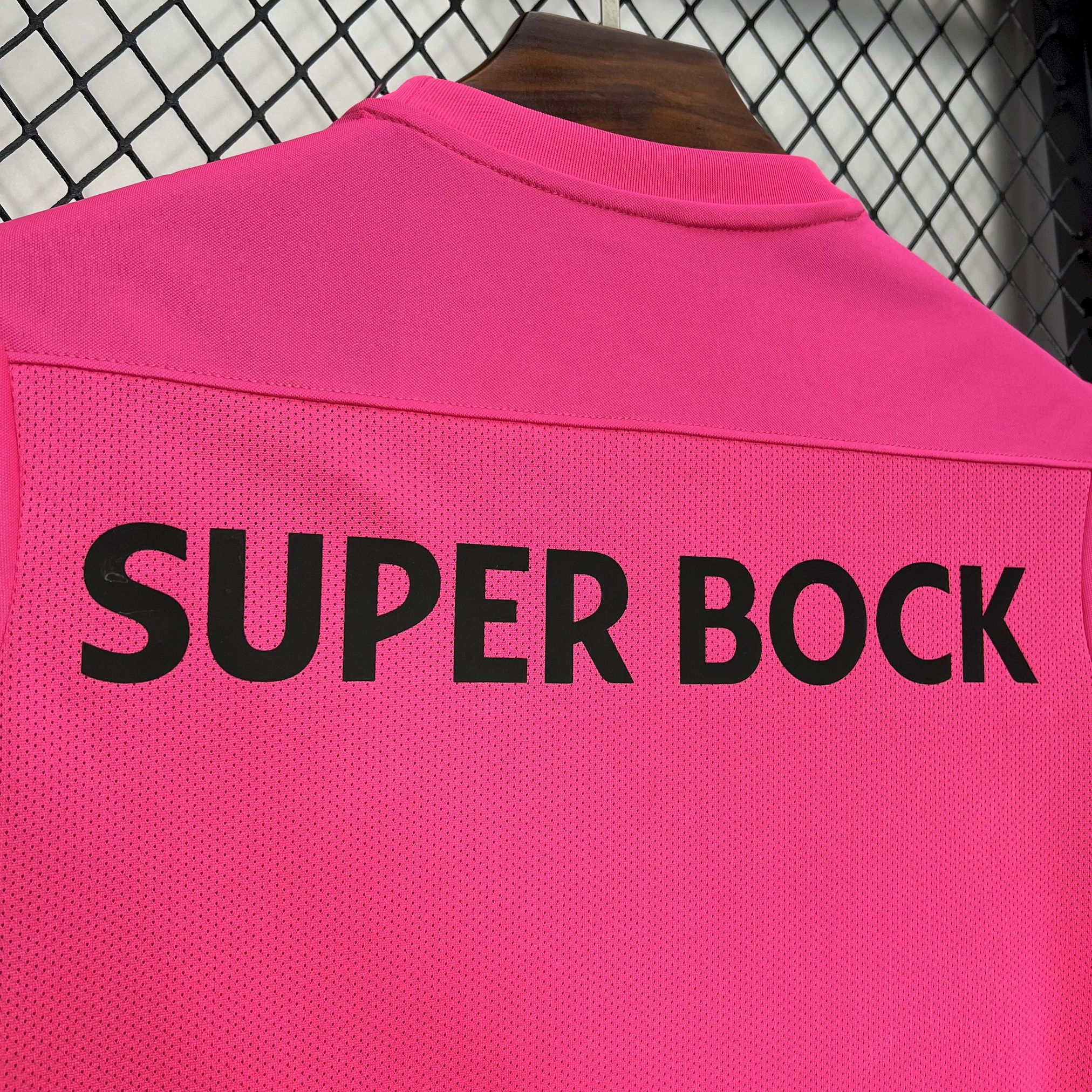 Sporting CP Portugal 24-25 Pink October Jersey - Fans Version - UnitedFutballJersey