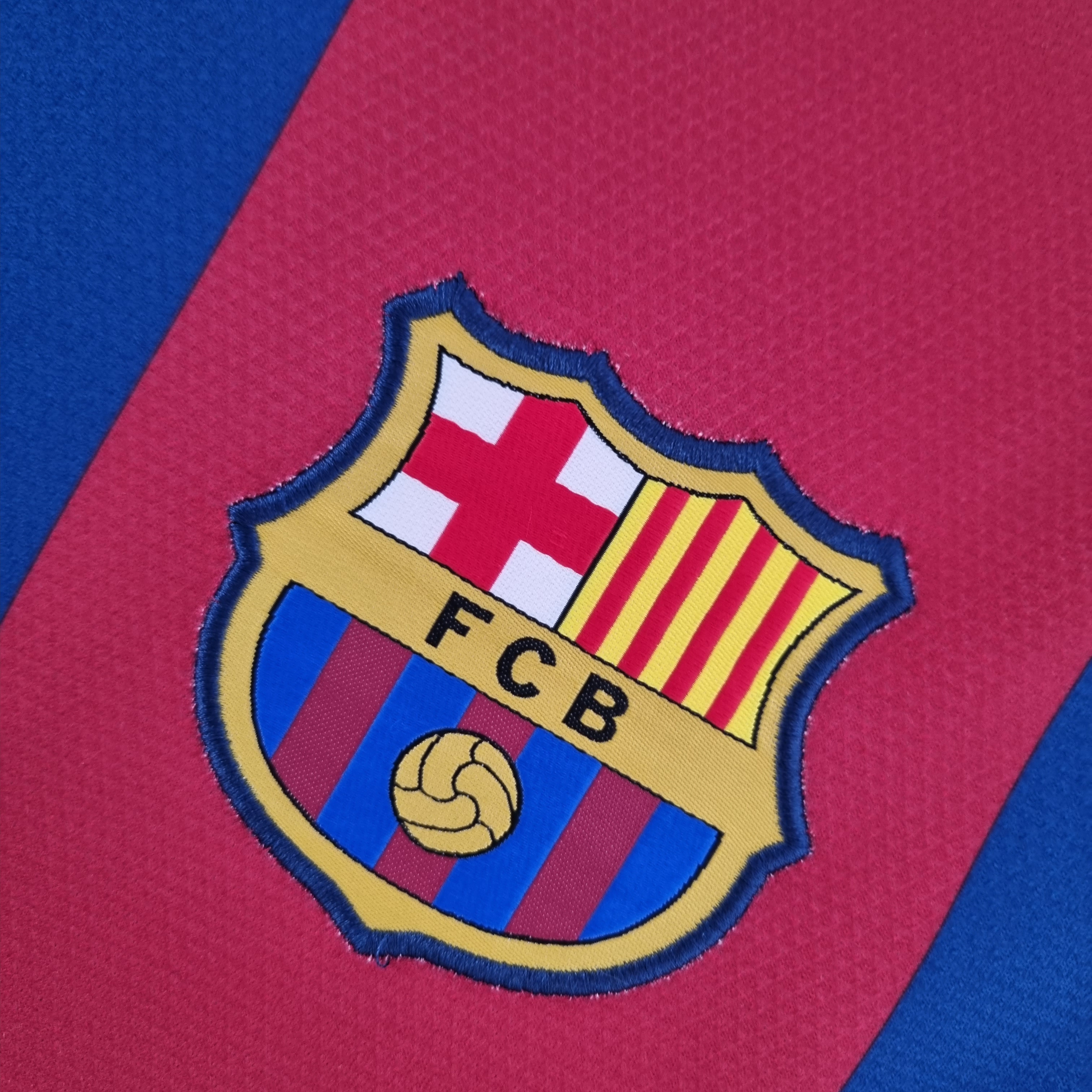 B.A.R.S.A Retro 10-11 Home Long Sleeve Jersey - UnitedFutballJersey