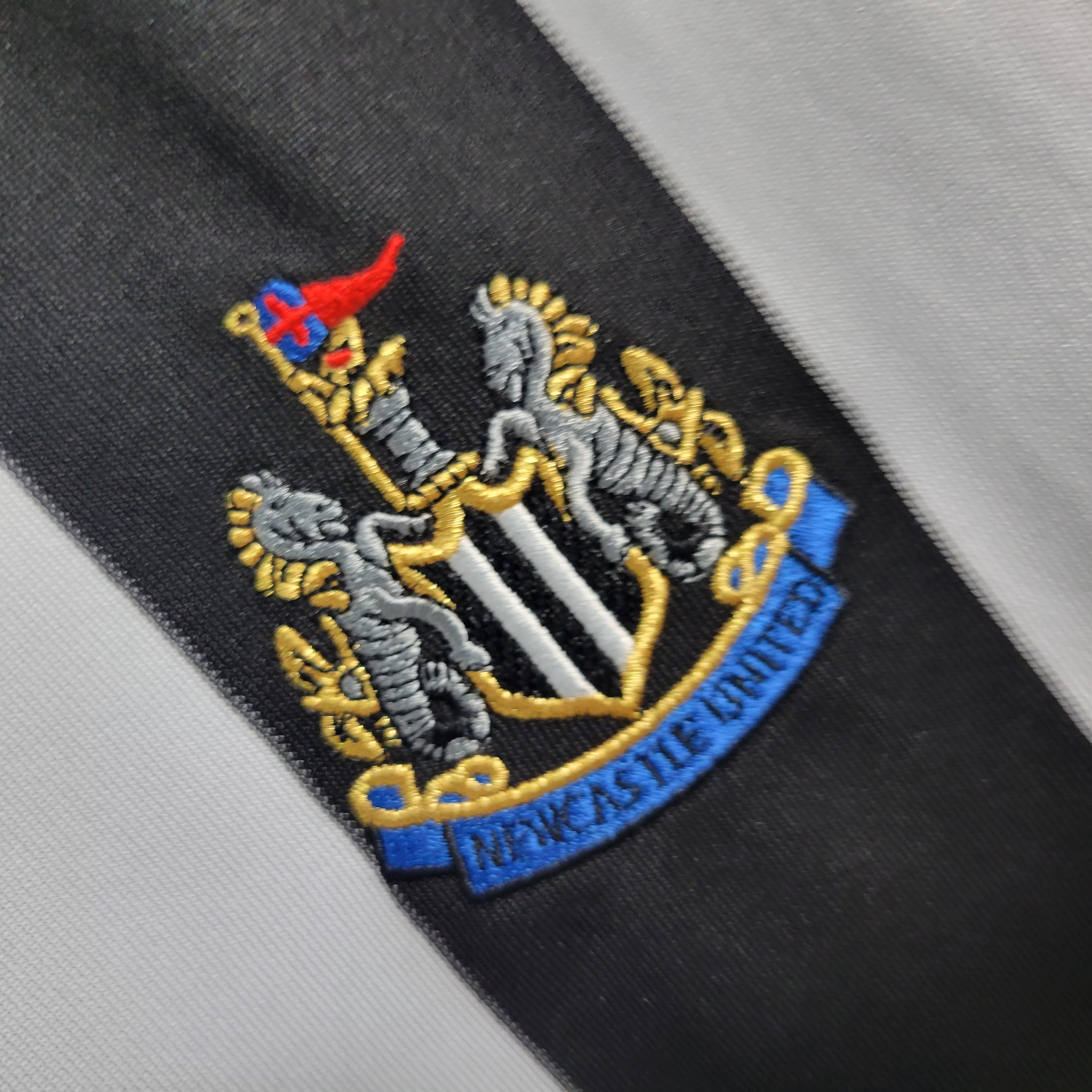 Retro Newcastle United 04-06 Home Stadium Jersey - UnitedFutballJersey