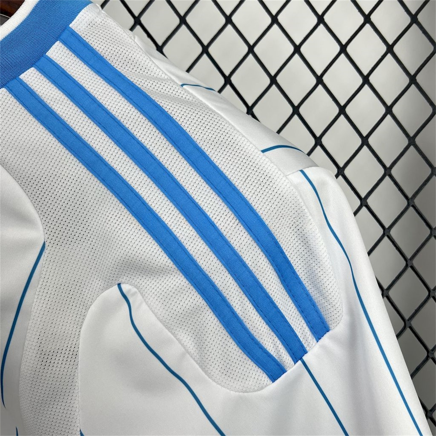 Retro Marseille 2009-10 Home Jersey - UnitedFutballJersey