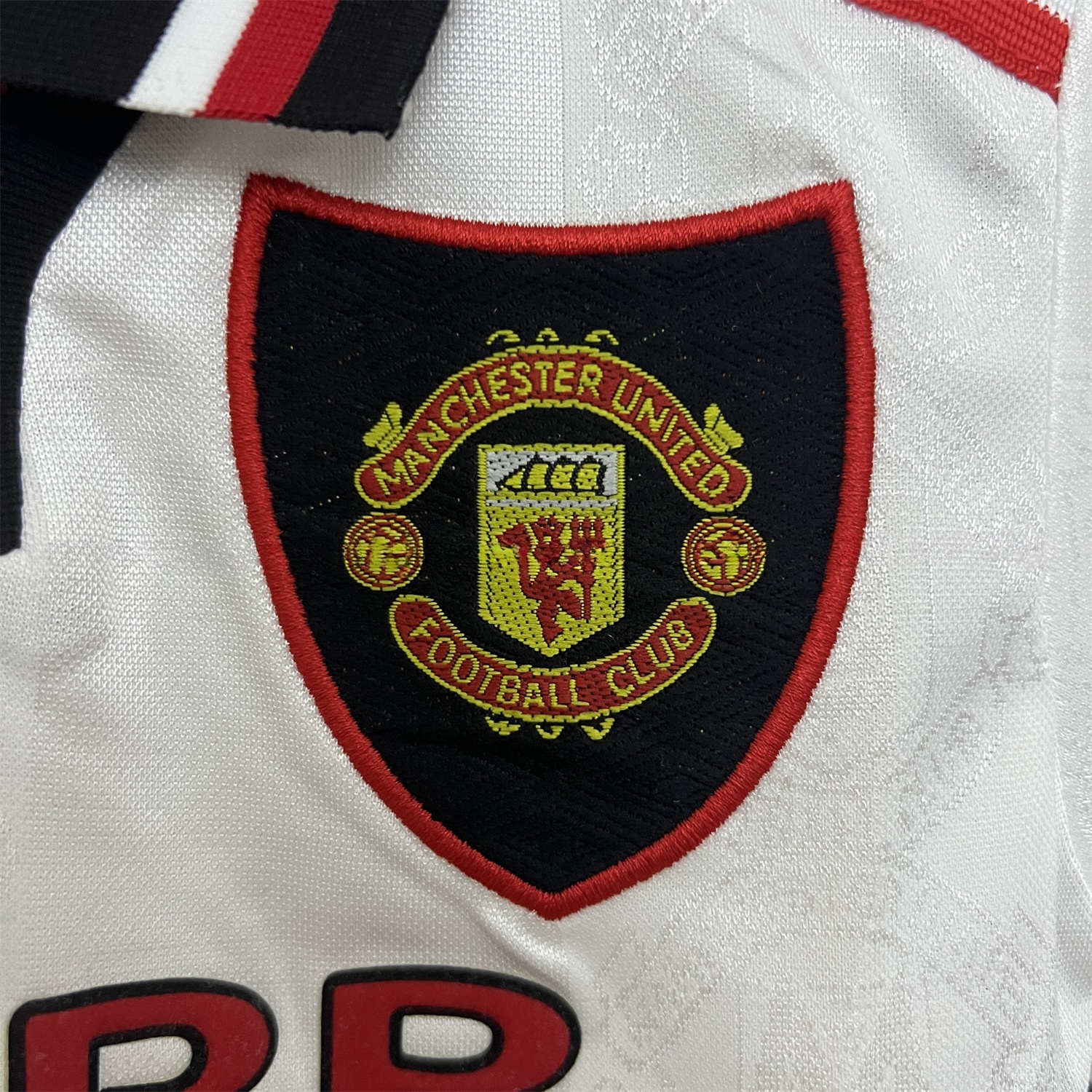 Manchester United Retro 1997-98 Away Kids Kit - UnitedFutballJersey