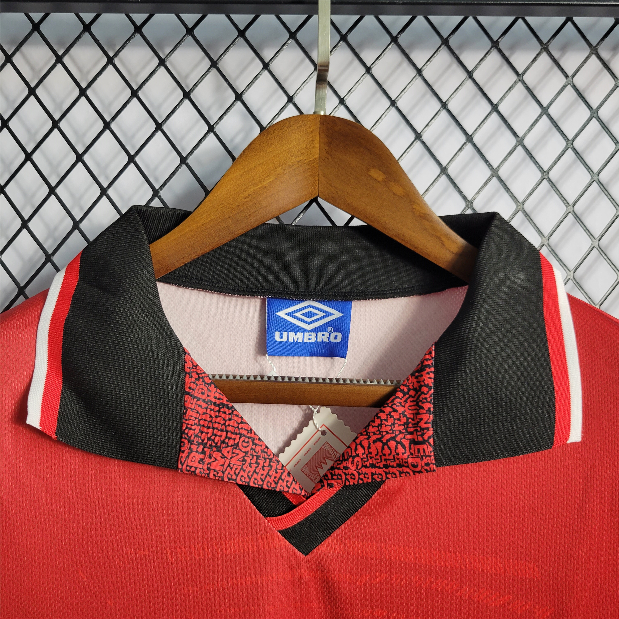 Manchester United Retro 94-96 Home Jersey - UnitedFutballJersey