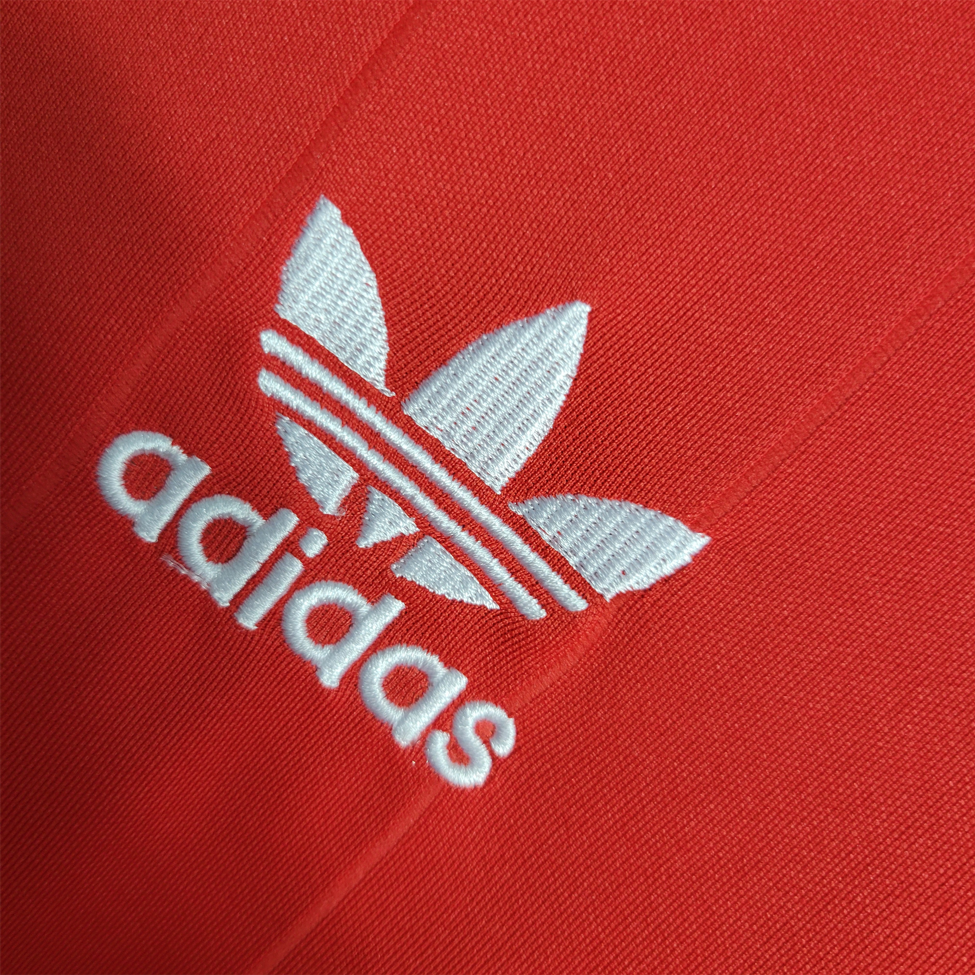 Manchester United Retro 83-84 Home Stadium Jersey - UnitedFutballJersey